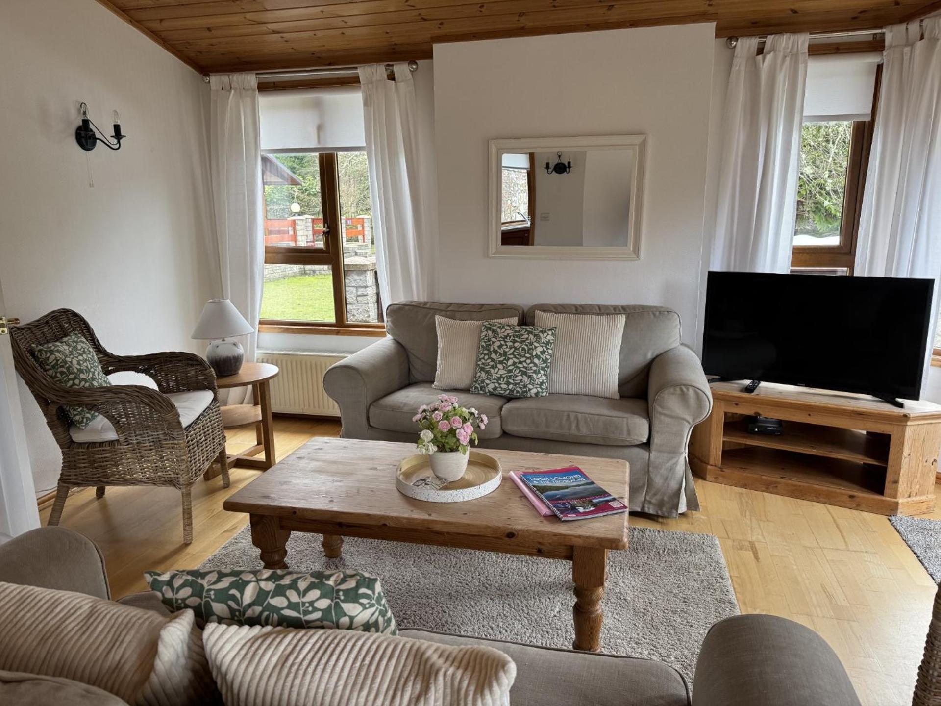 Walled Garden Lodges Loch Lomond