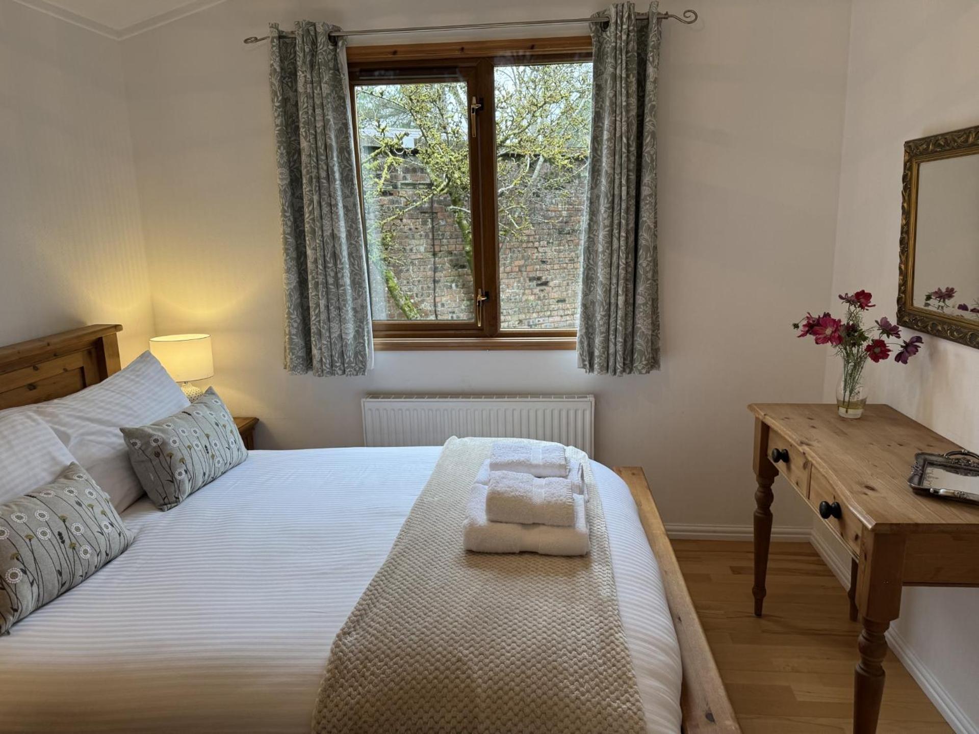 Walled Garden Lodges Loch Lomond