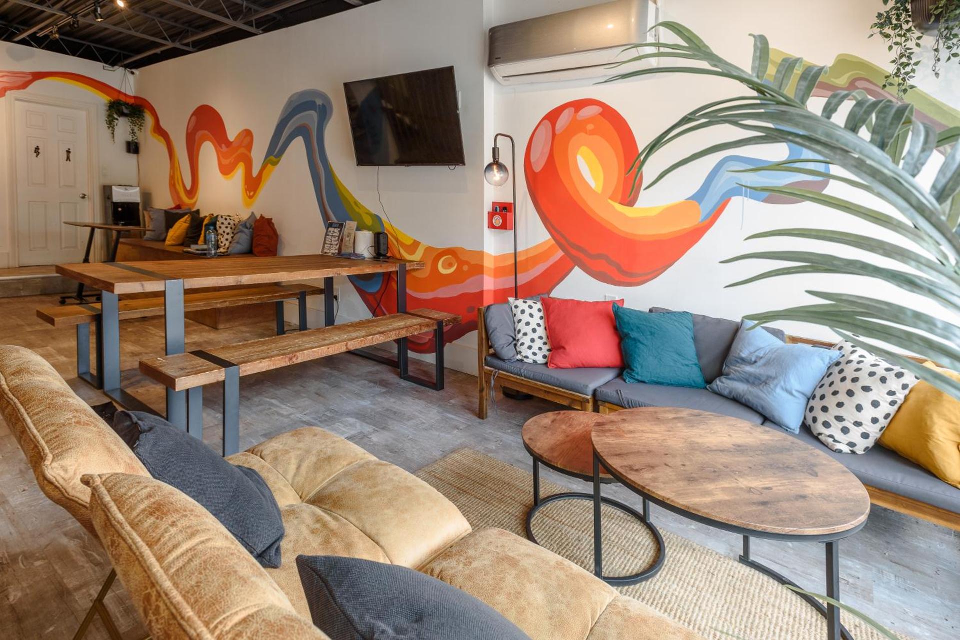 Communal lounge/ TV room