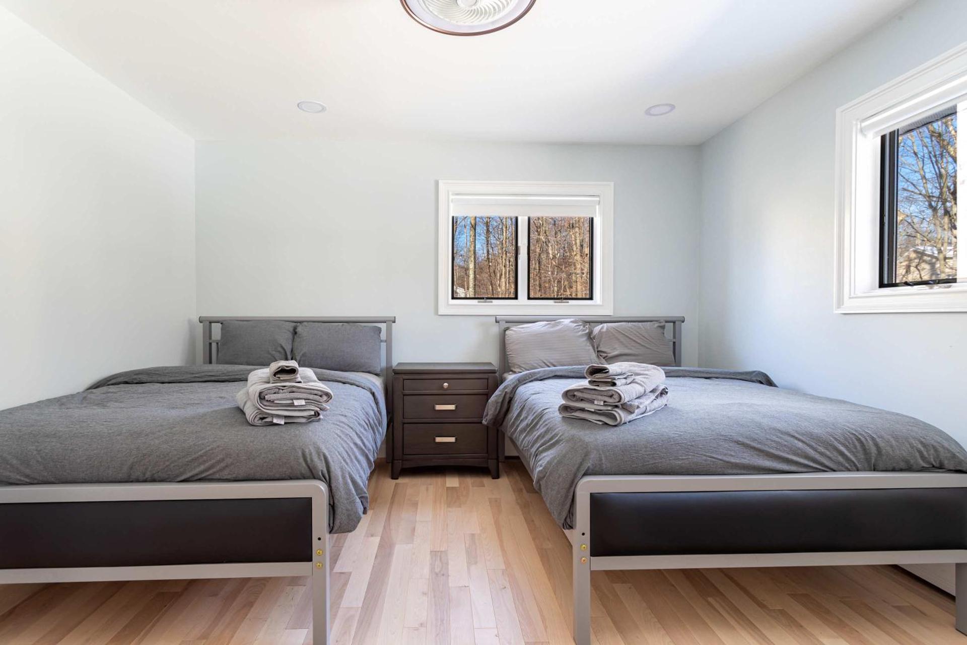 The Woodland Escape Pool Table Fire Pit 4 BD