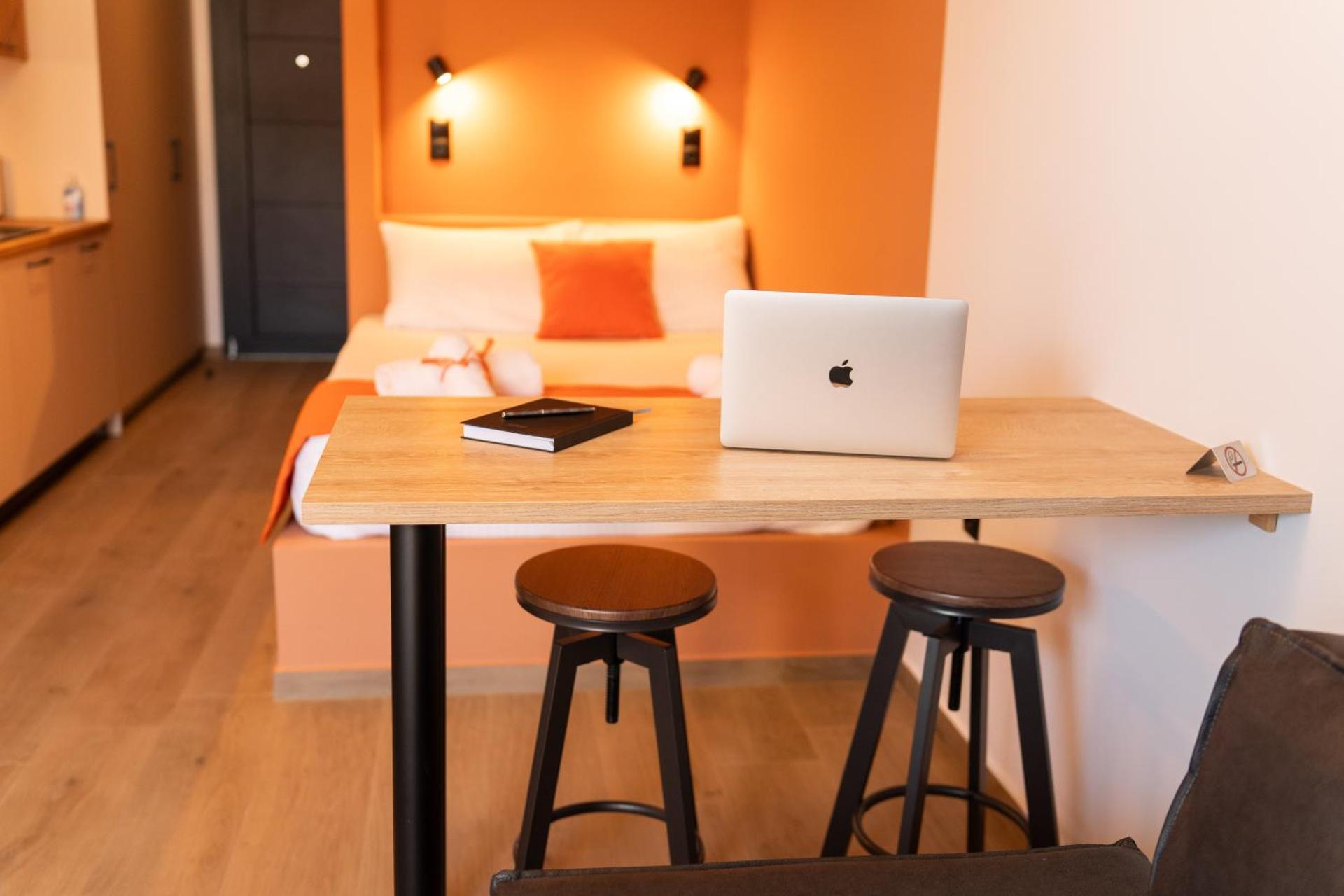 Orange Luxury apartment in agrinio