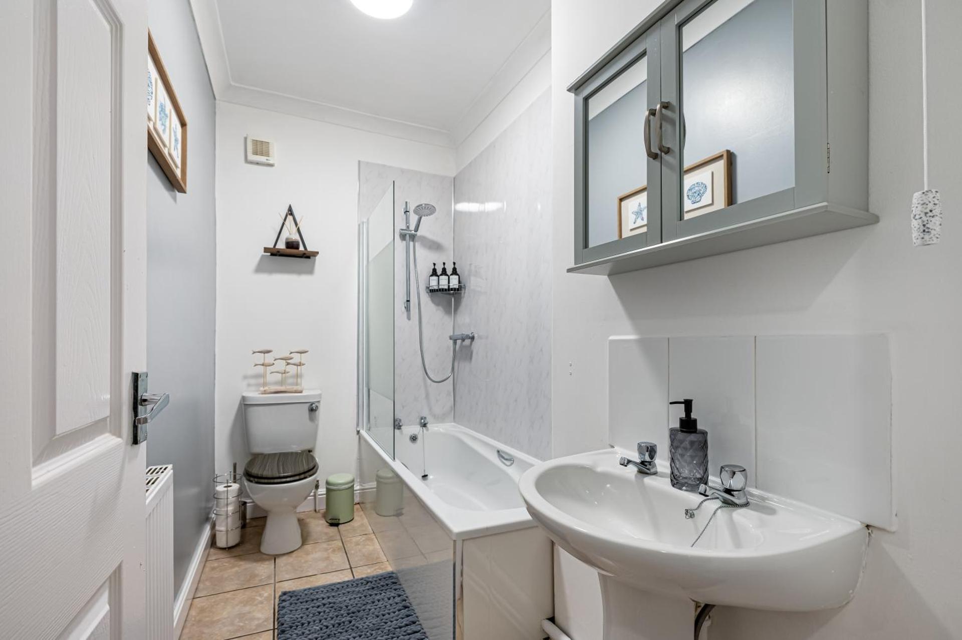 Modern Apartment by the Sea