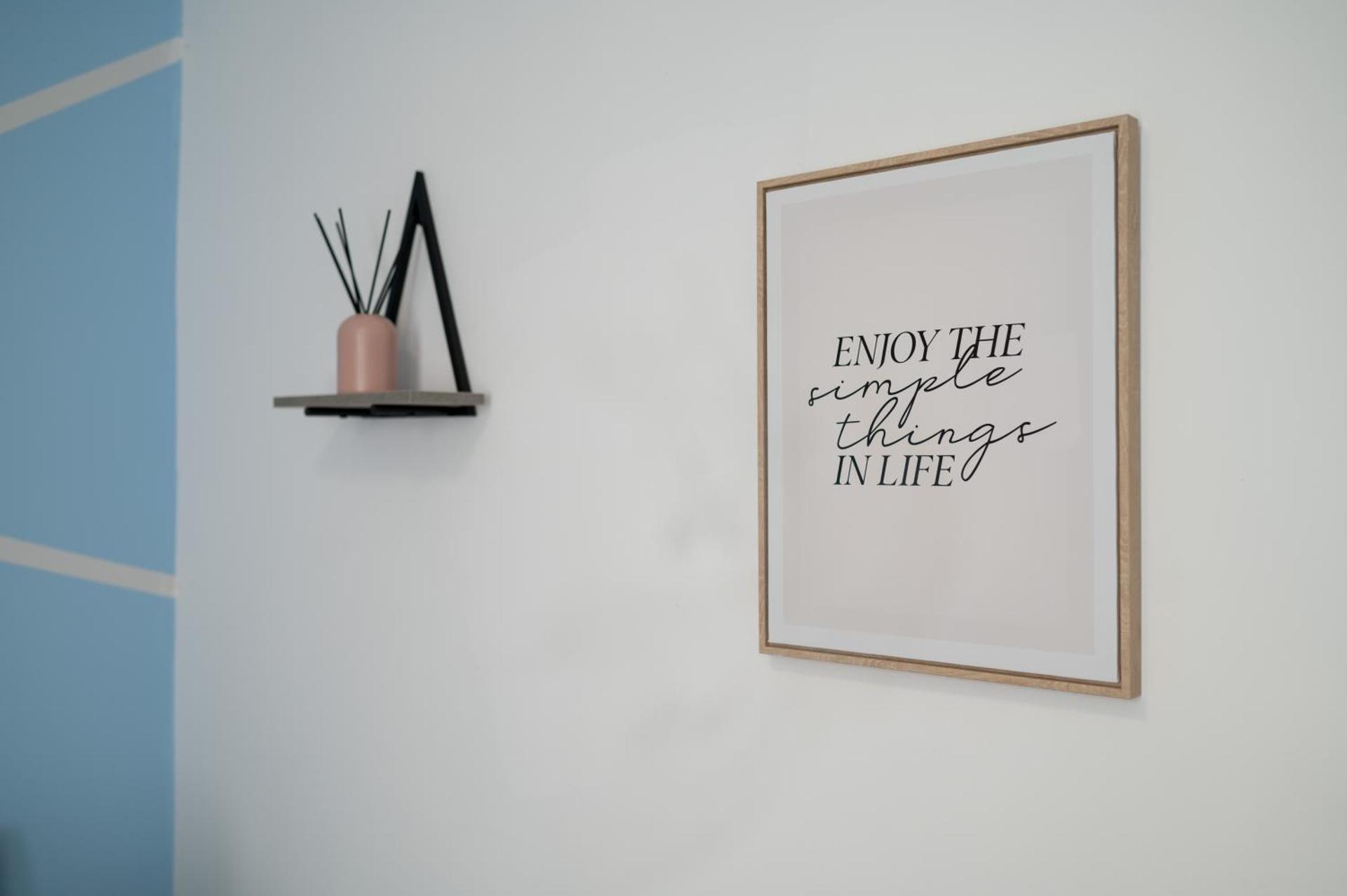 Charming Apartment by the Sea