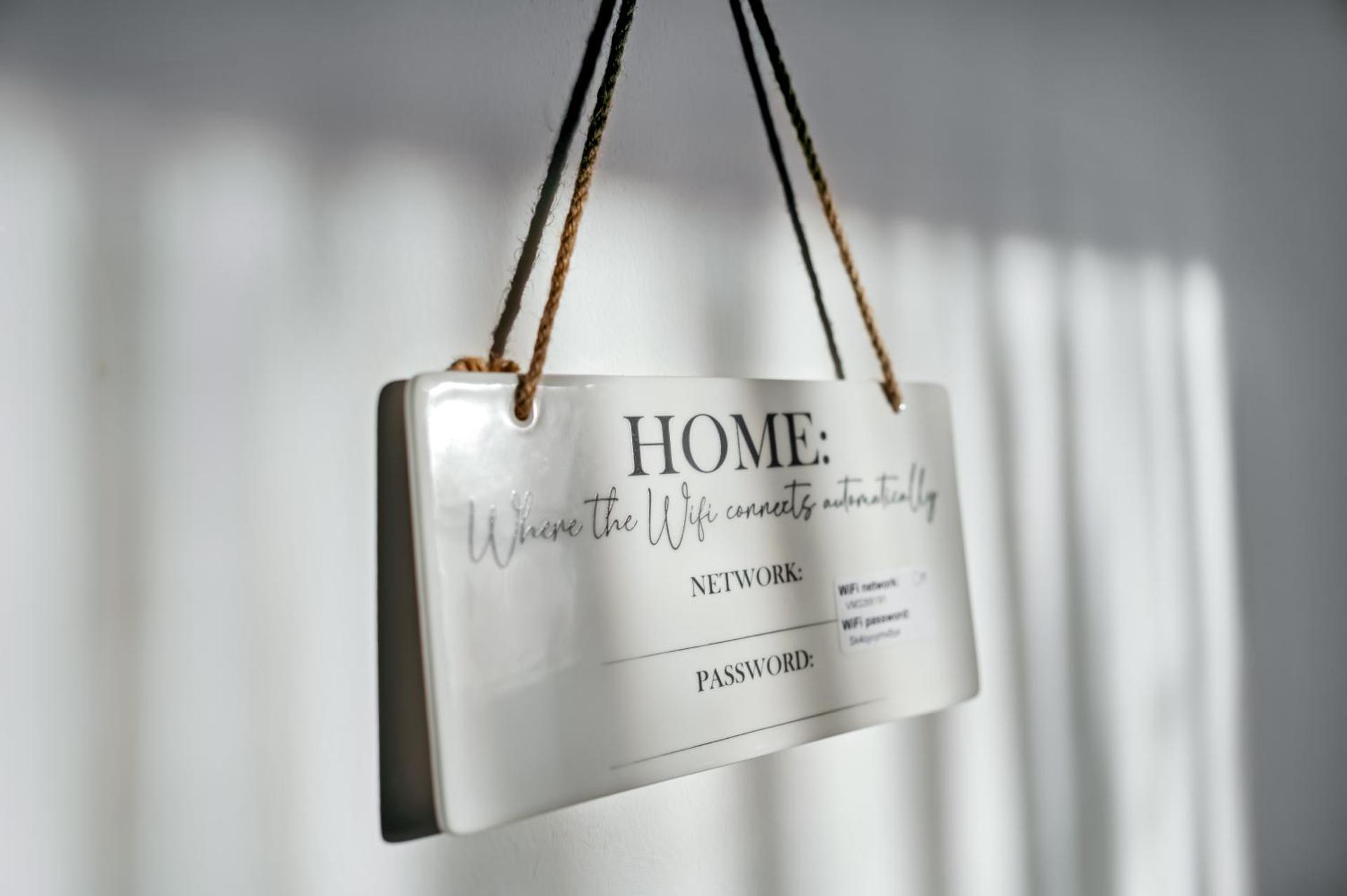 Charming Apartment by the Sea