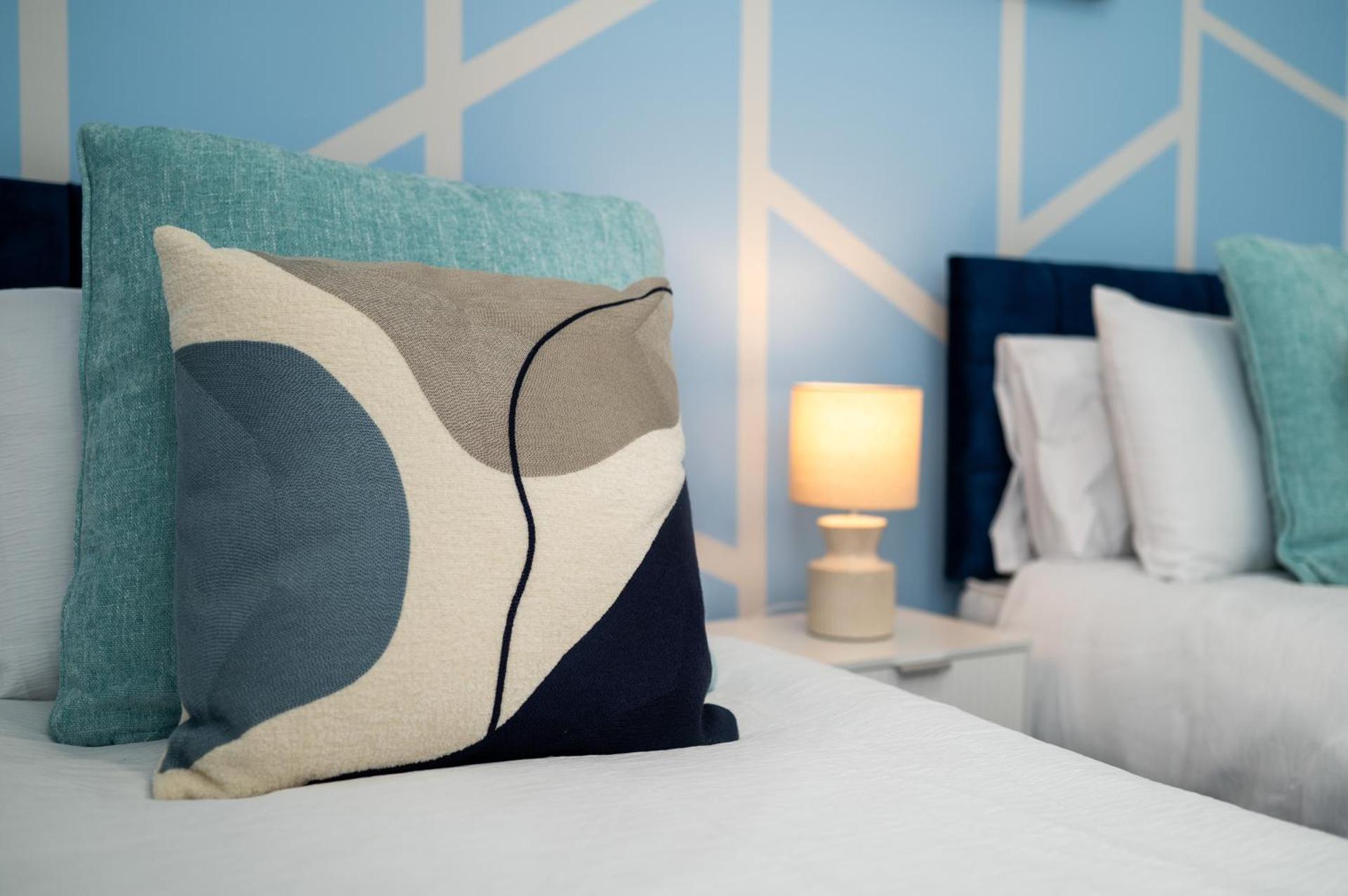 Charming Apartment by the Sea