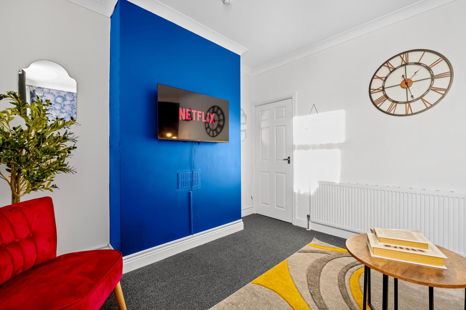 Charming Apartment by the Sea