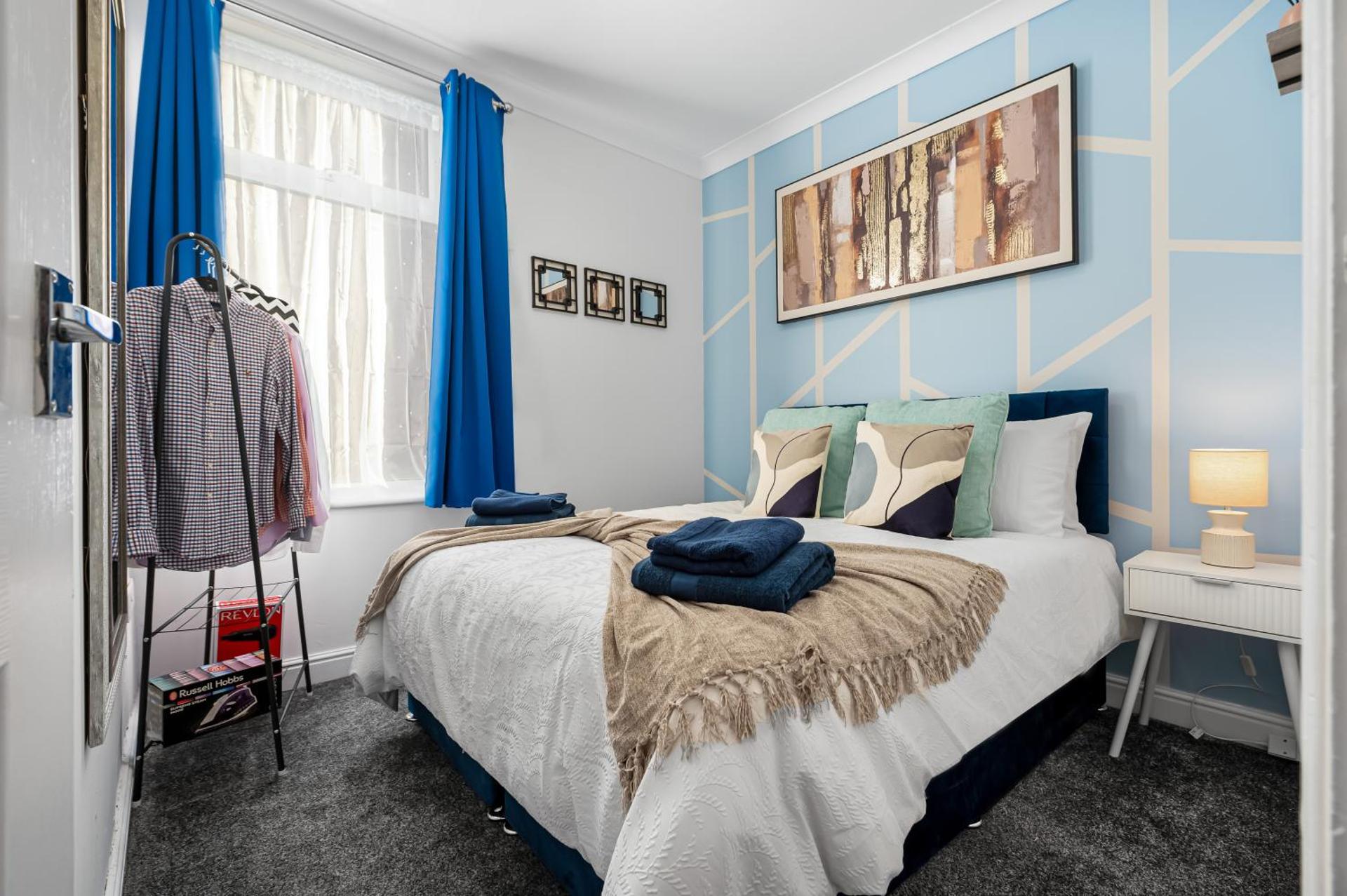 Charming Apartment by the Sea