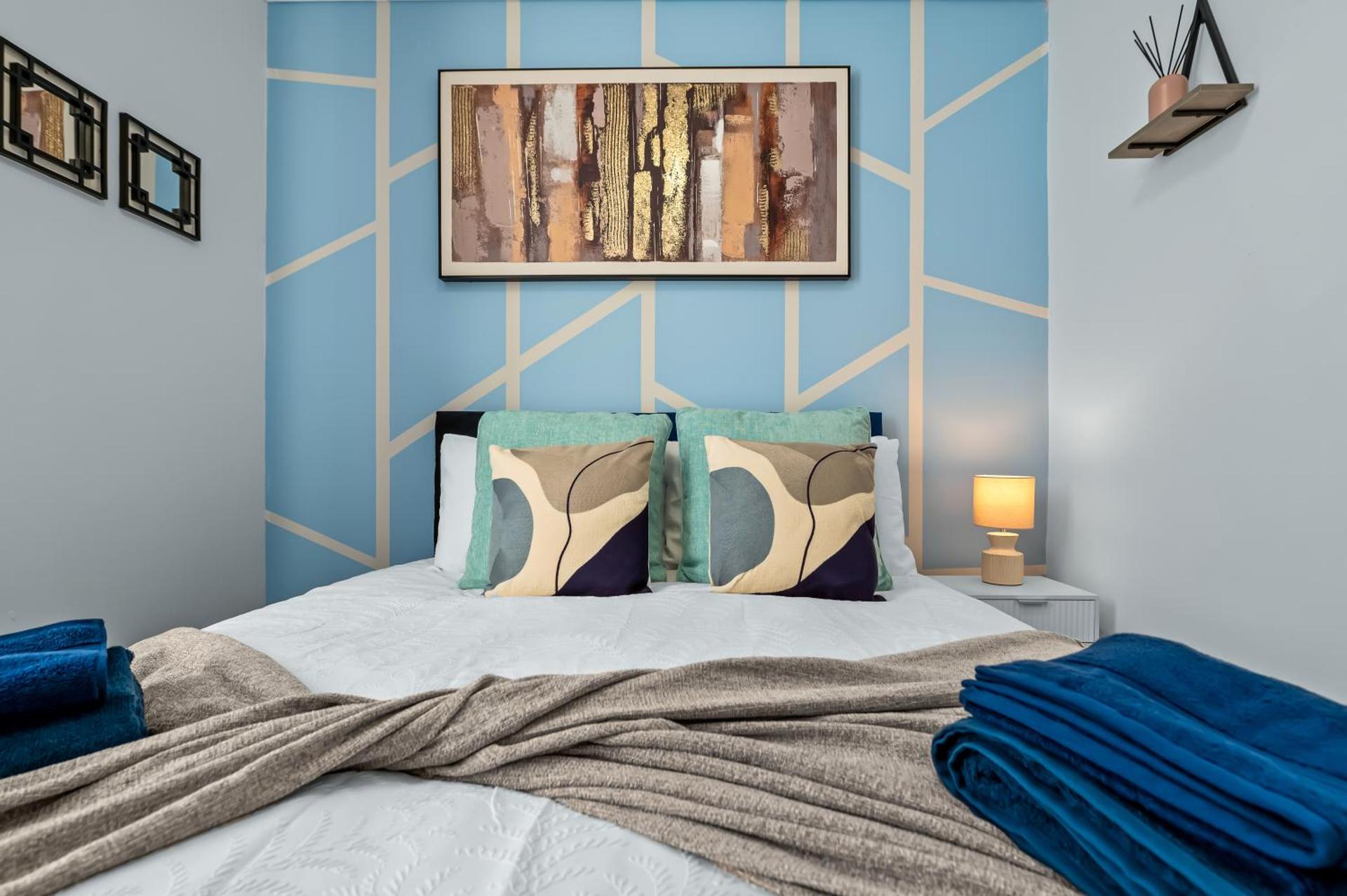 Charming Apartment by the Sea