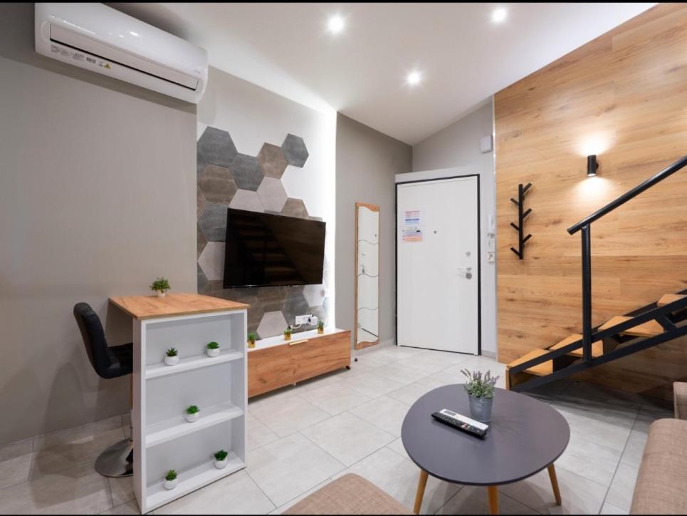 Serres Loft Apartment