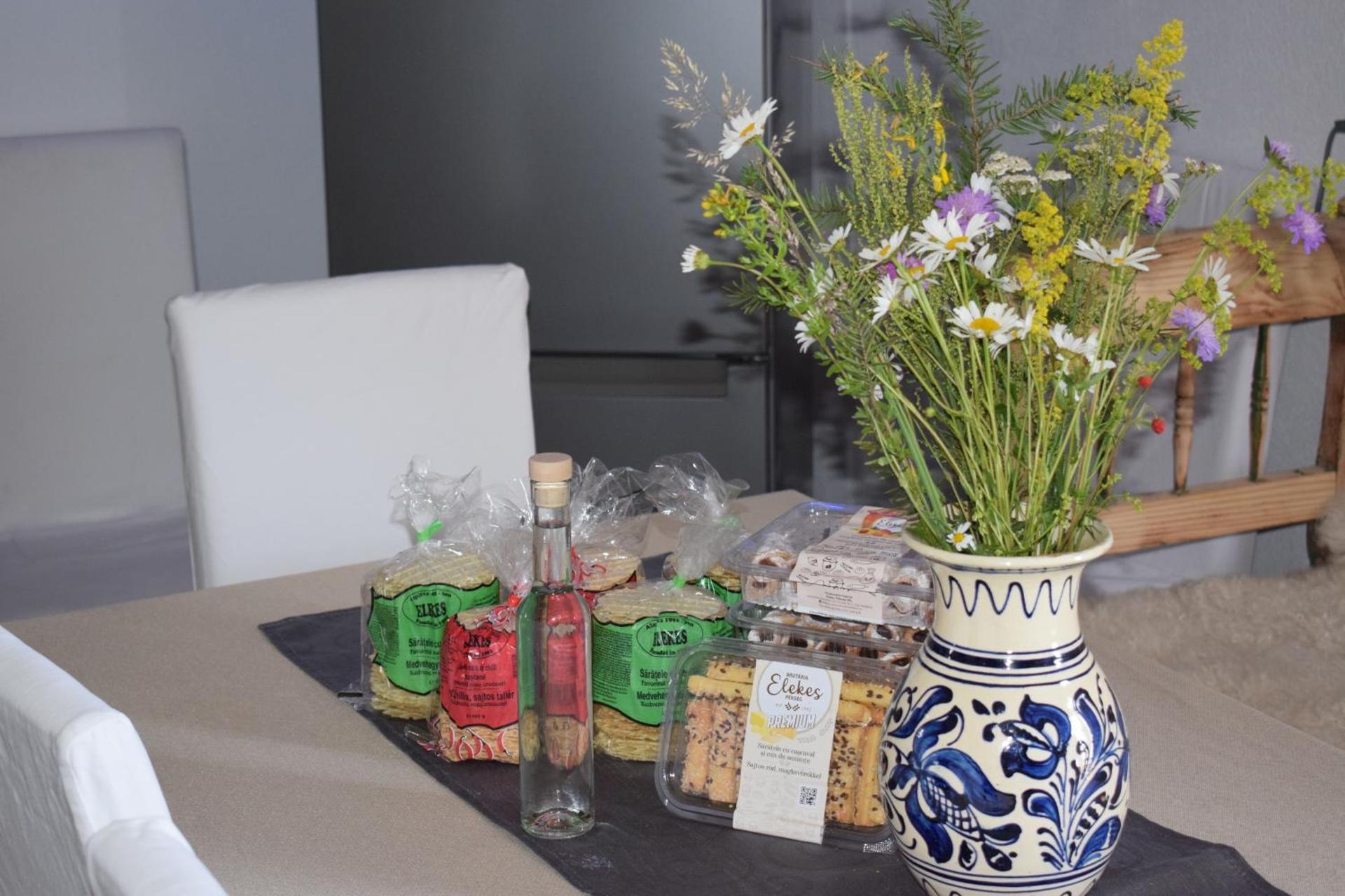 Holiday Nature House