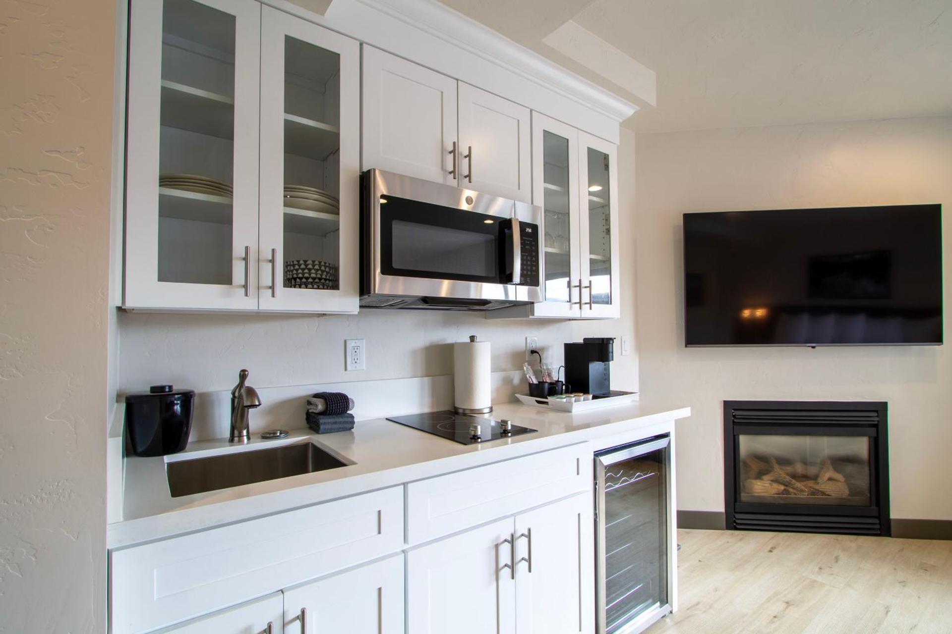 Sandpoint Hotel & Suites Downtown