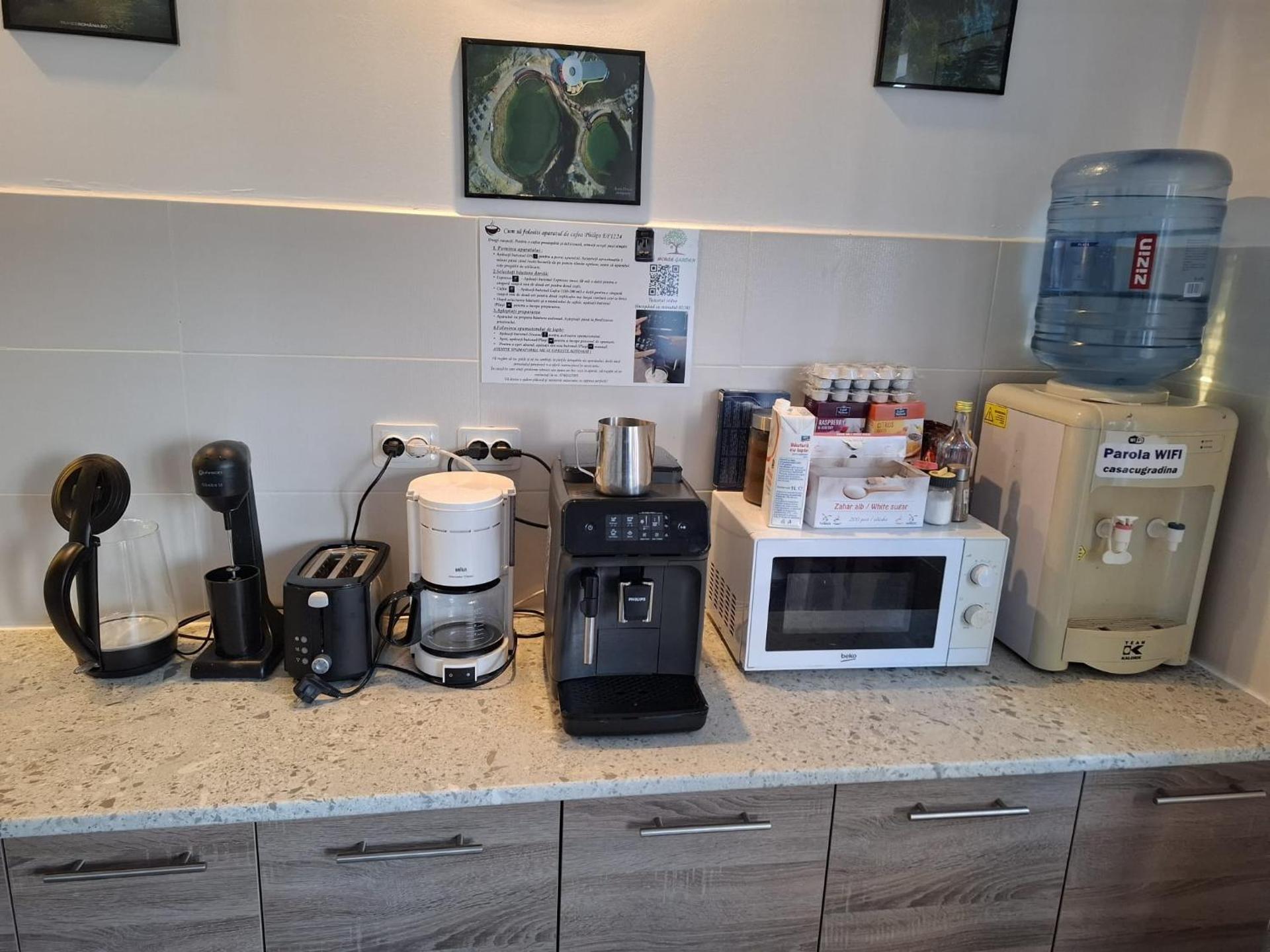 Coffee/tea facilities