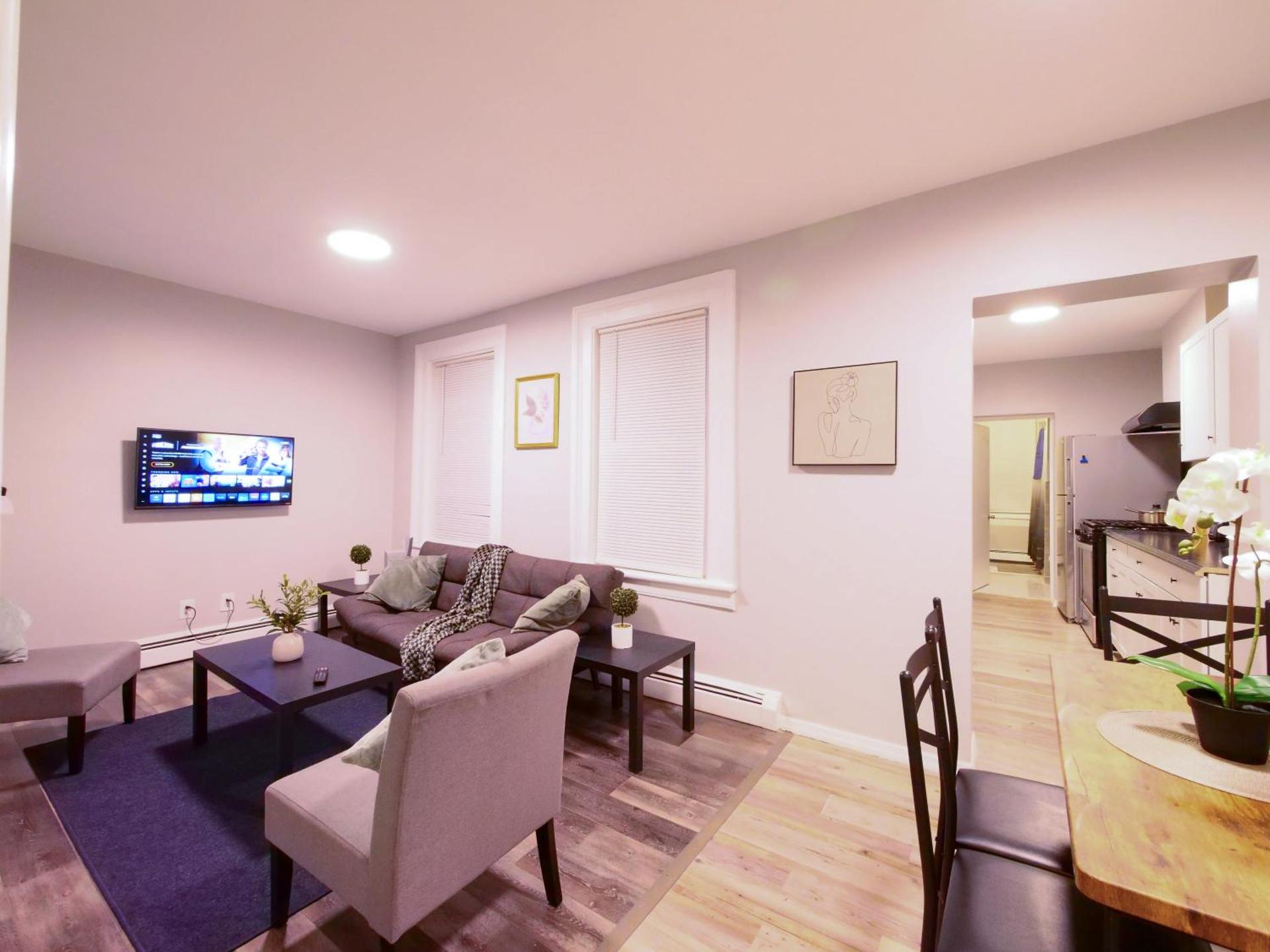 Modern comfort-2BR haven mins to NYC