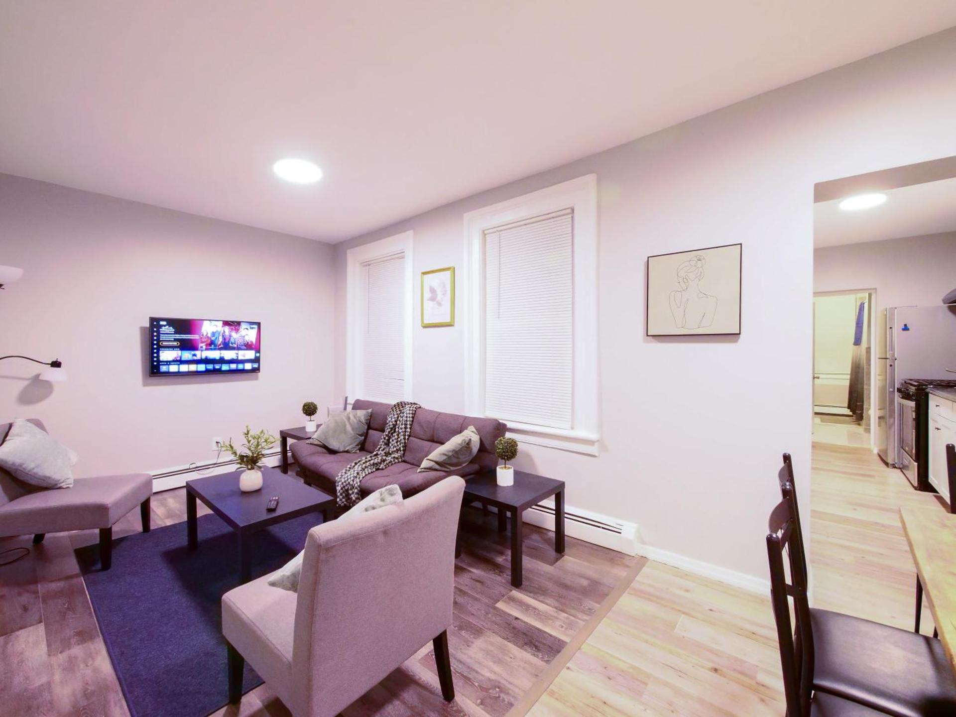 Modern comfort-2BR haven mins to NYC