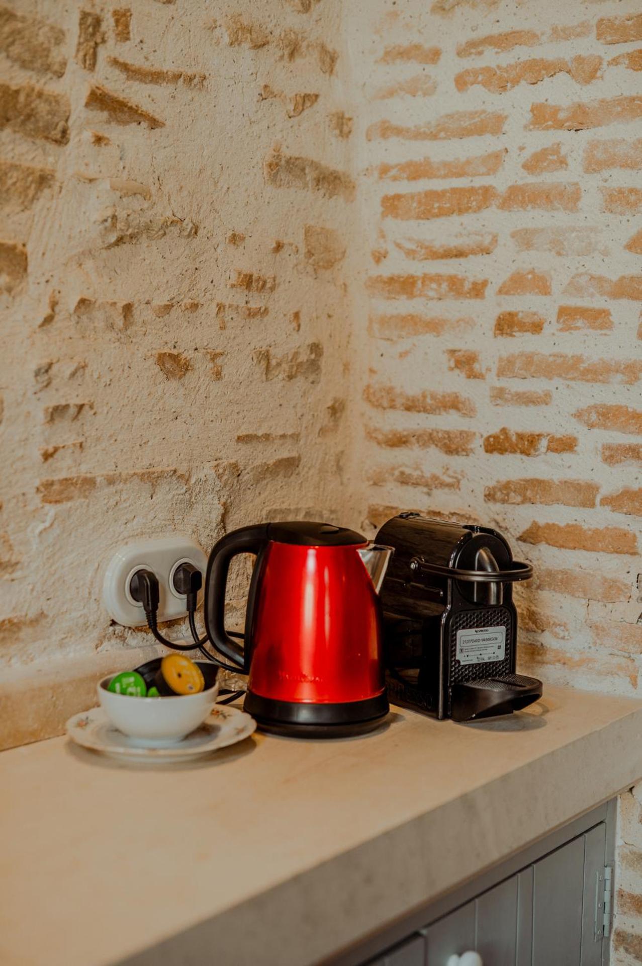 Coffee/tea facilities