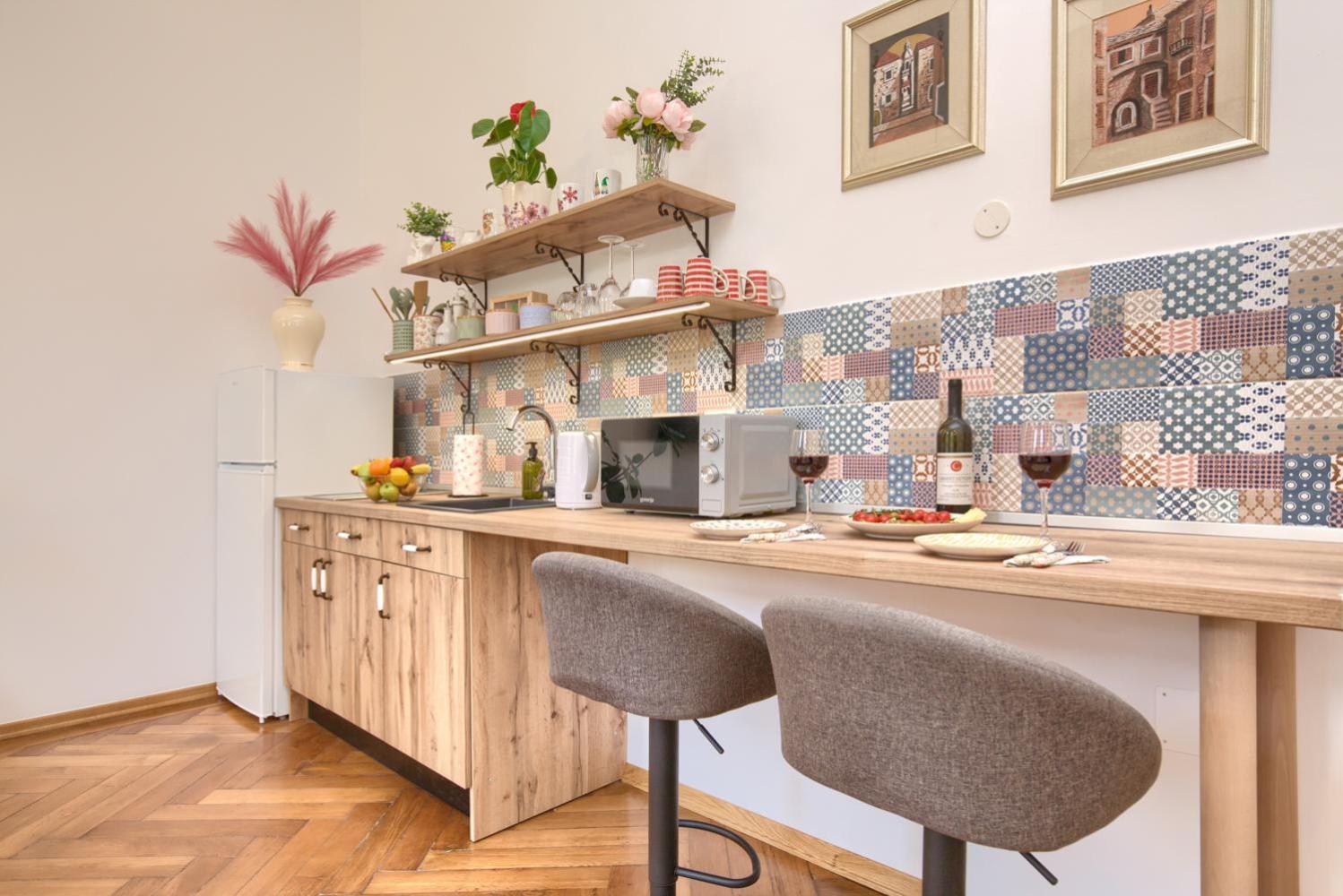 Kitchen or kitchenette