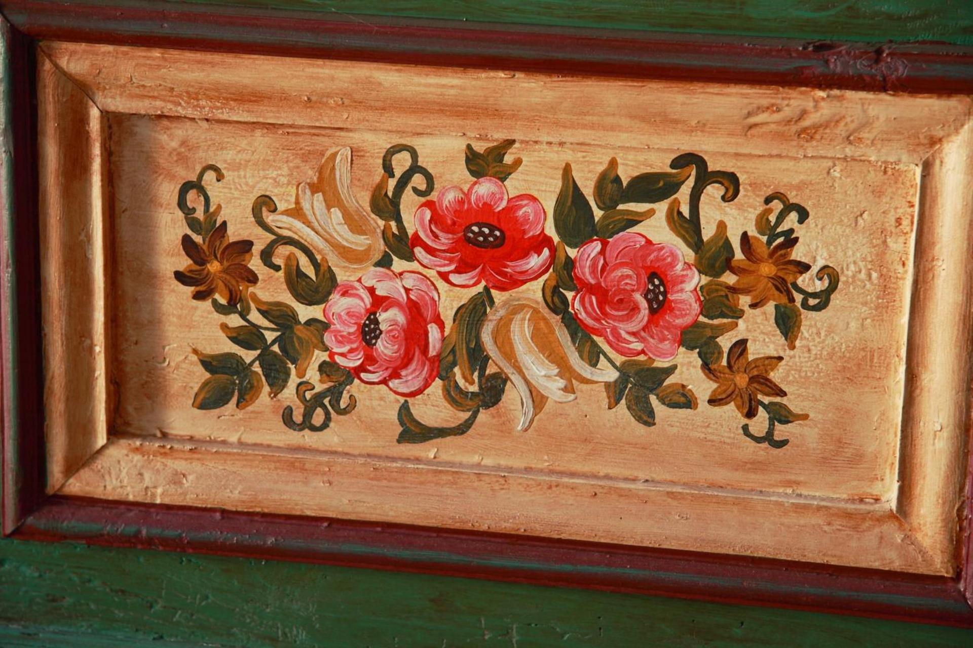 Decorative detail