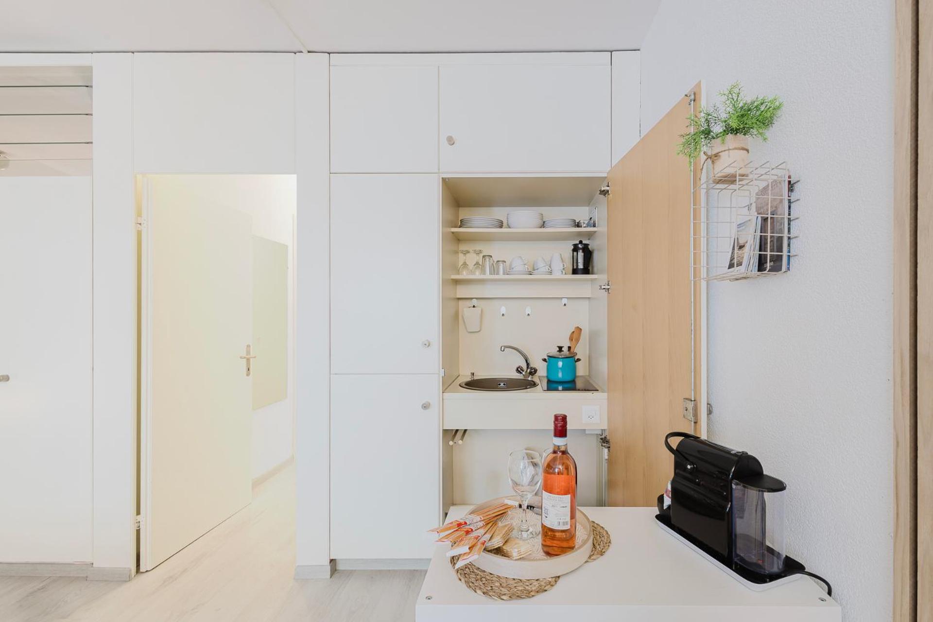 Luganersee, Pool, Strand, Parkplatz, Suite 204