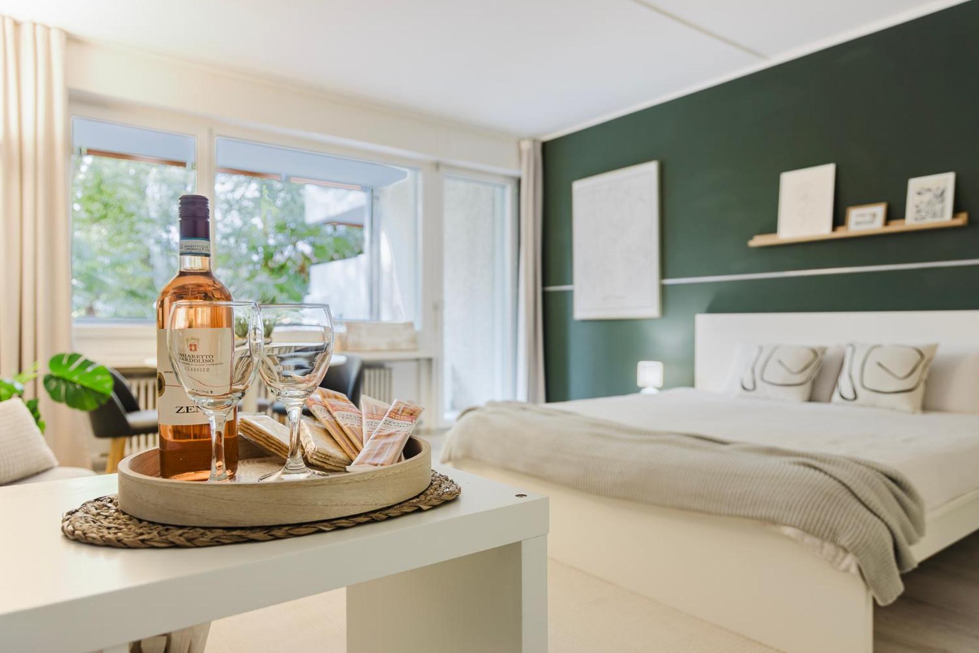 Luganersee, Pool, Strand, Parkplatz, Suite 204