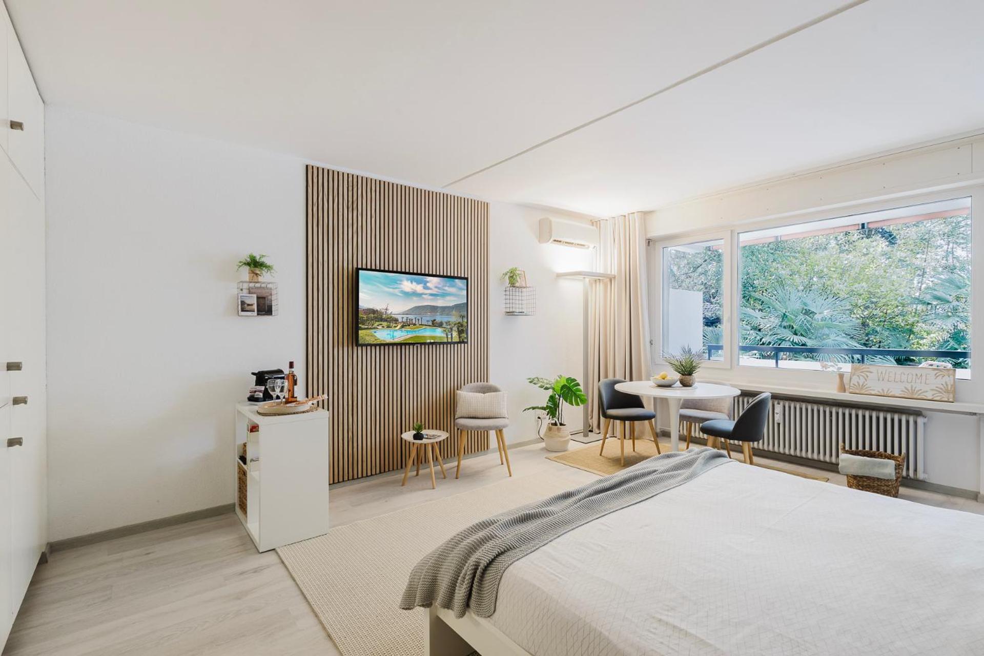 Luganersee, Pool, Strand, Parkplatz, Suite 204