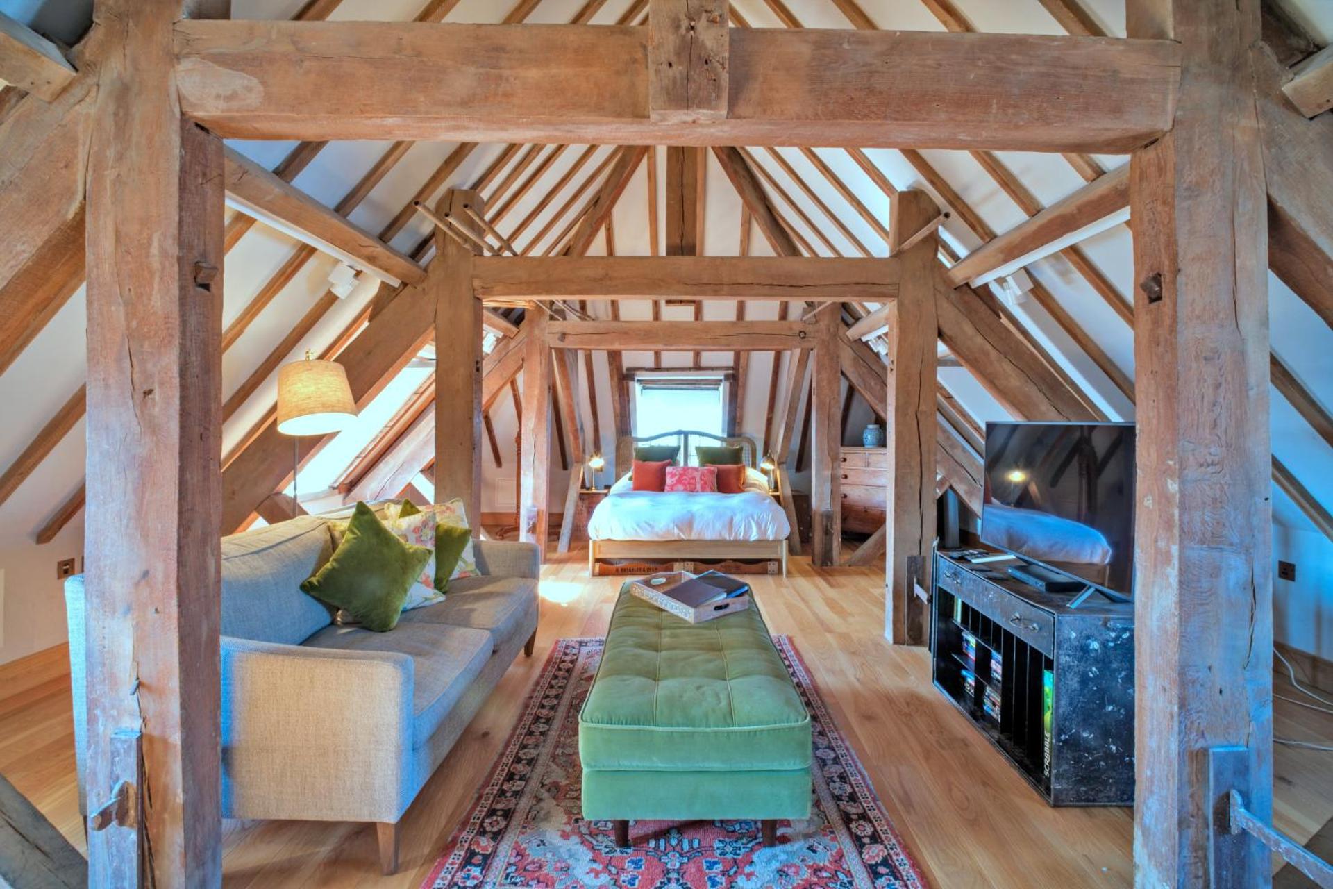 Communal lounge/ TV room