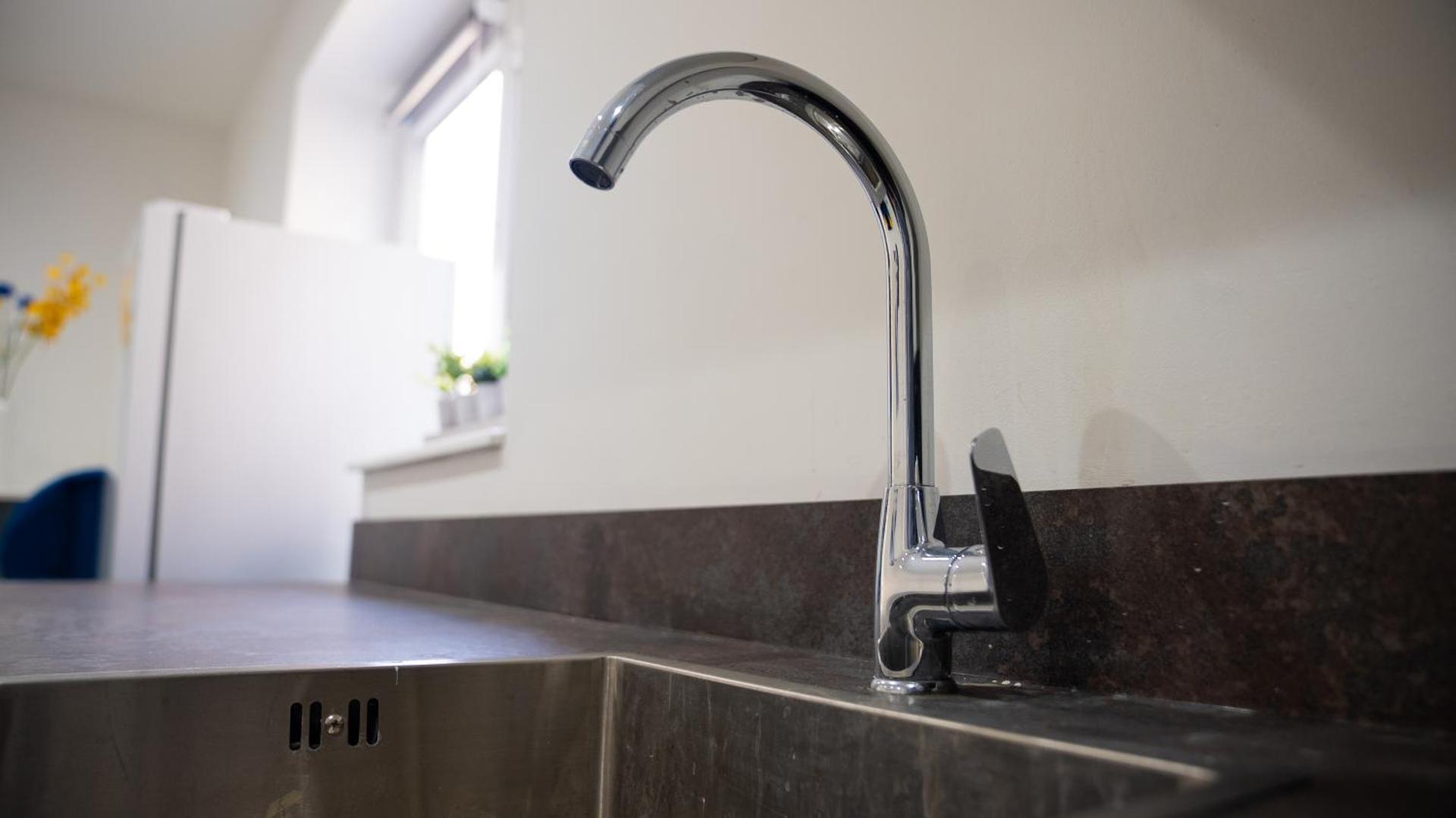 Prestige Stays Cardiff Modern 1-Bedroom Apartment near City Centre Wi-Fi & Lockbox Check-In