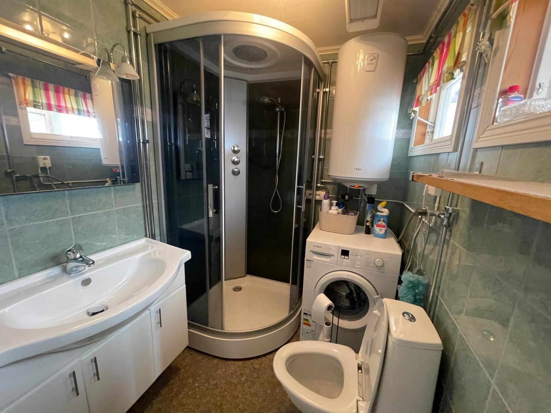 Luxury Villa by lake welcome you