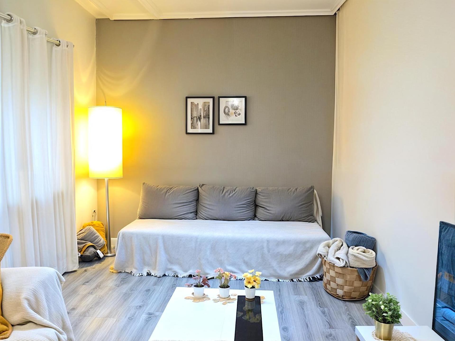 Communal lounge/ TV room