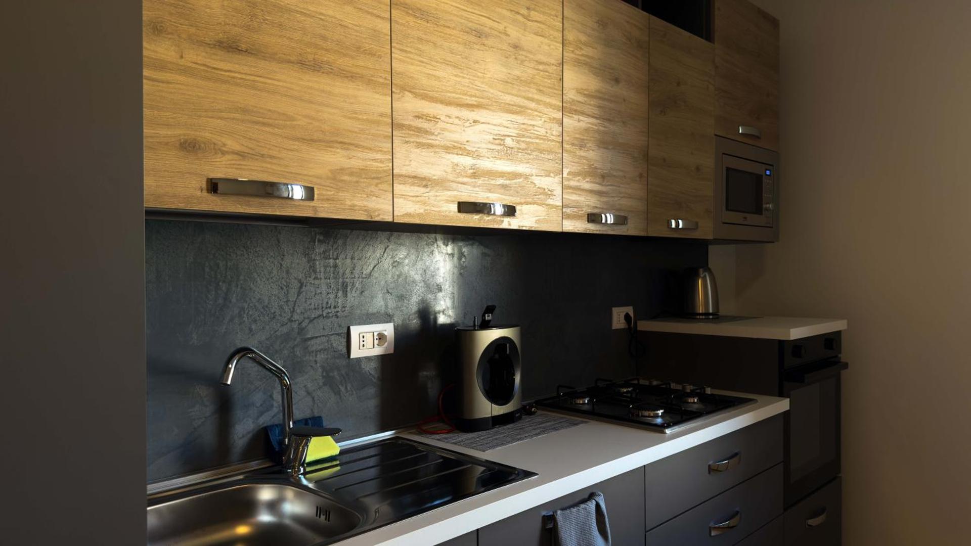 Kitchen or kitchenette