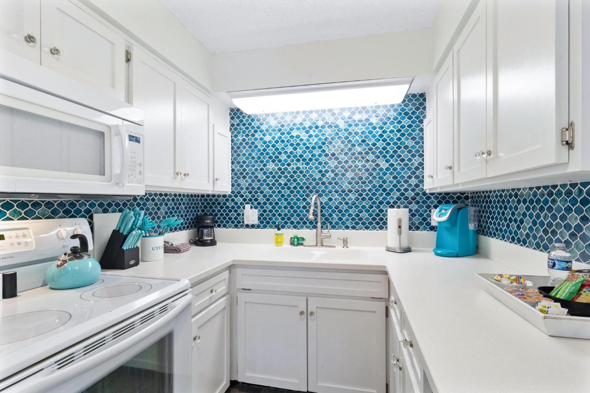 Spanish Villa Suite 54 - Indian Rocks Beach Condo Across the Street to Beach Access, Newly Remodeled & Walkable to Restaurants!