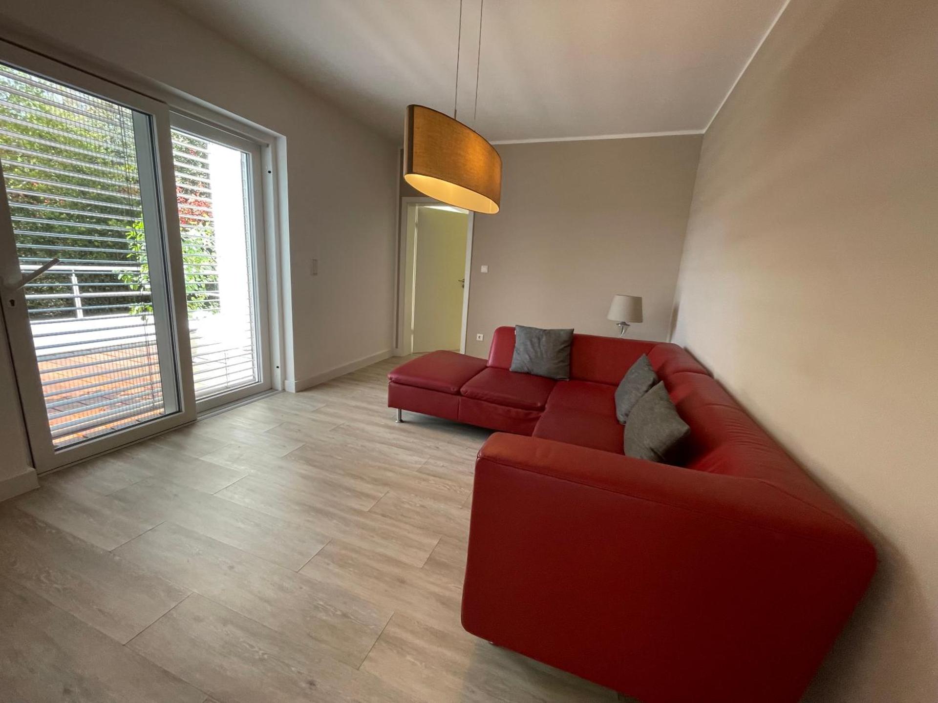 geräumige Wohnung mit Terrasse