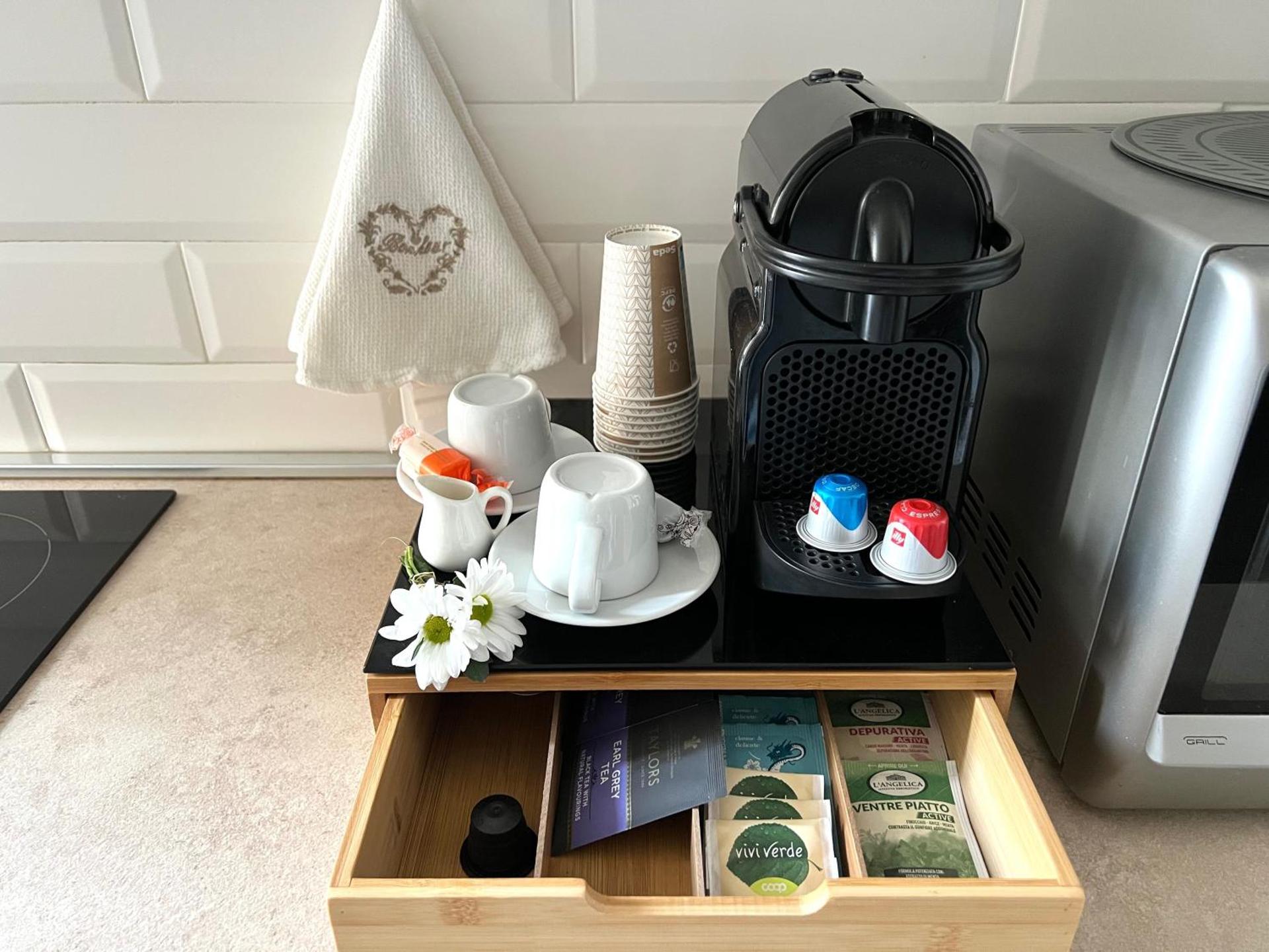 Coffee/tea facilities