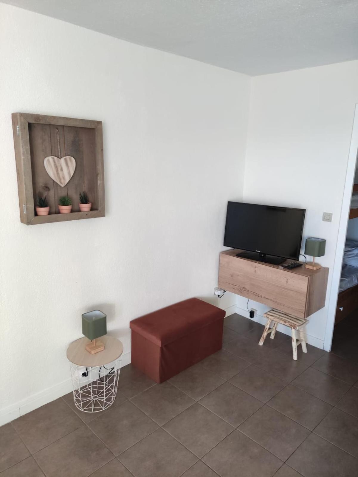 Studio avec vue panoramique sur la montagne