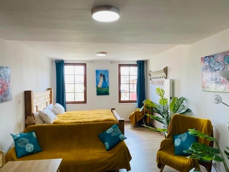 Hôte Labyrinthe sur la place chambres d, hôtes , calme ,Netflix