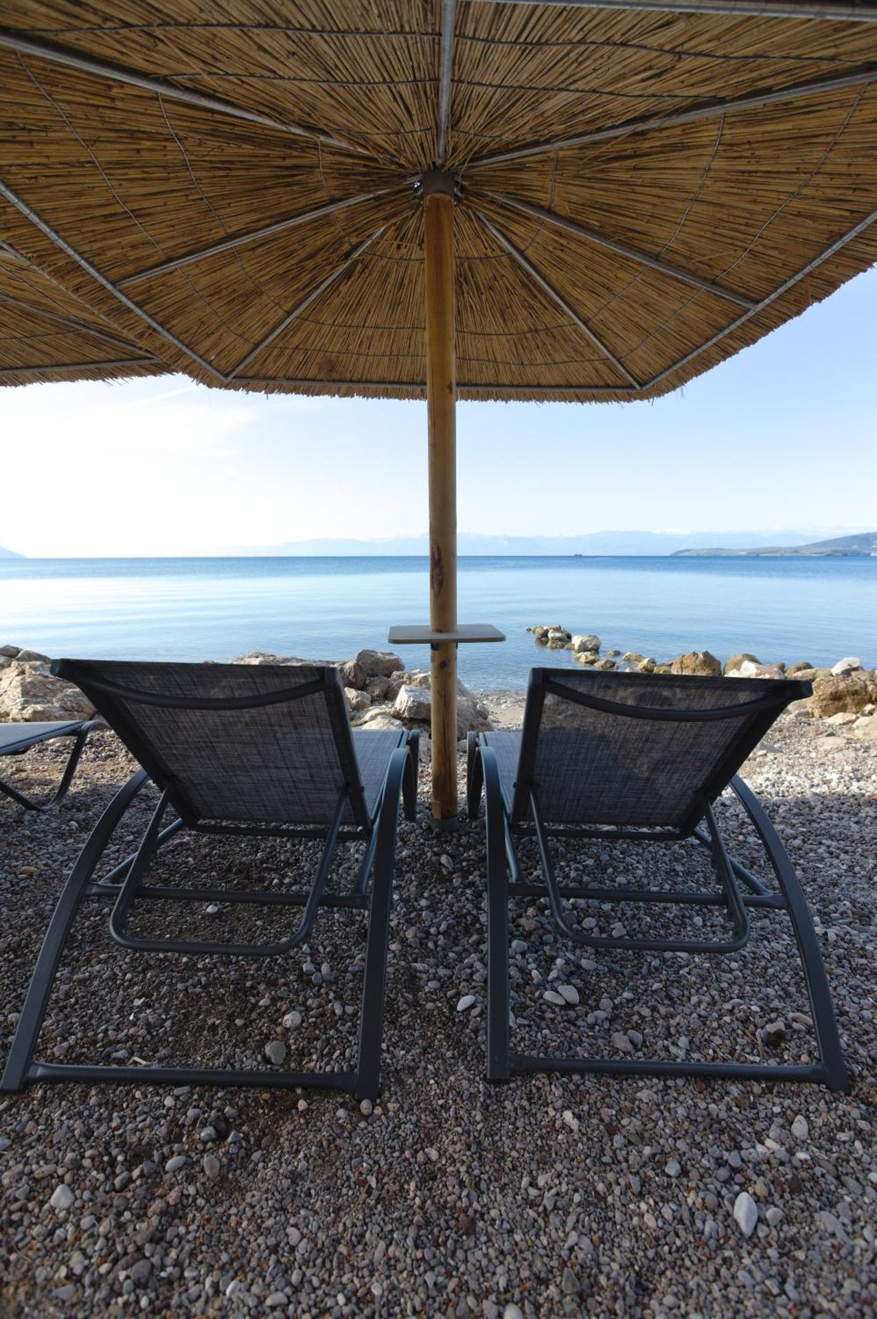 Kalafatis beach home