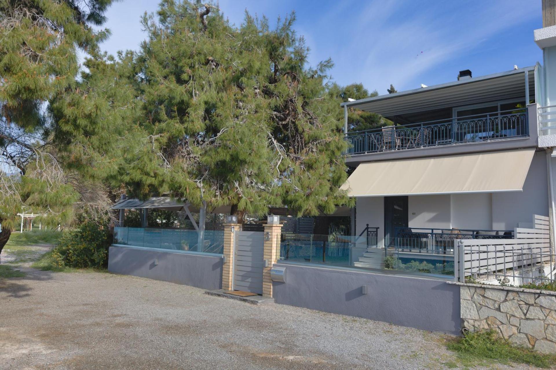 Kalafatis beach home