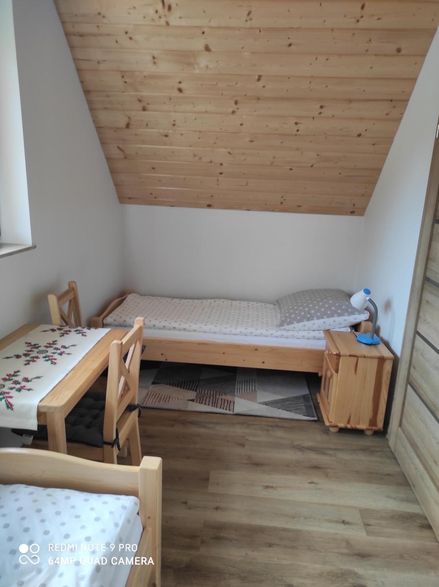 Domek pod brzyzkiem 2