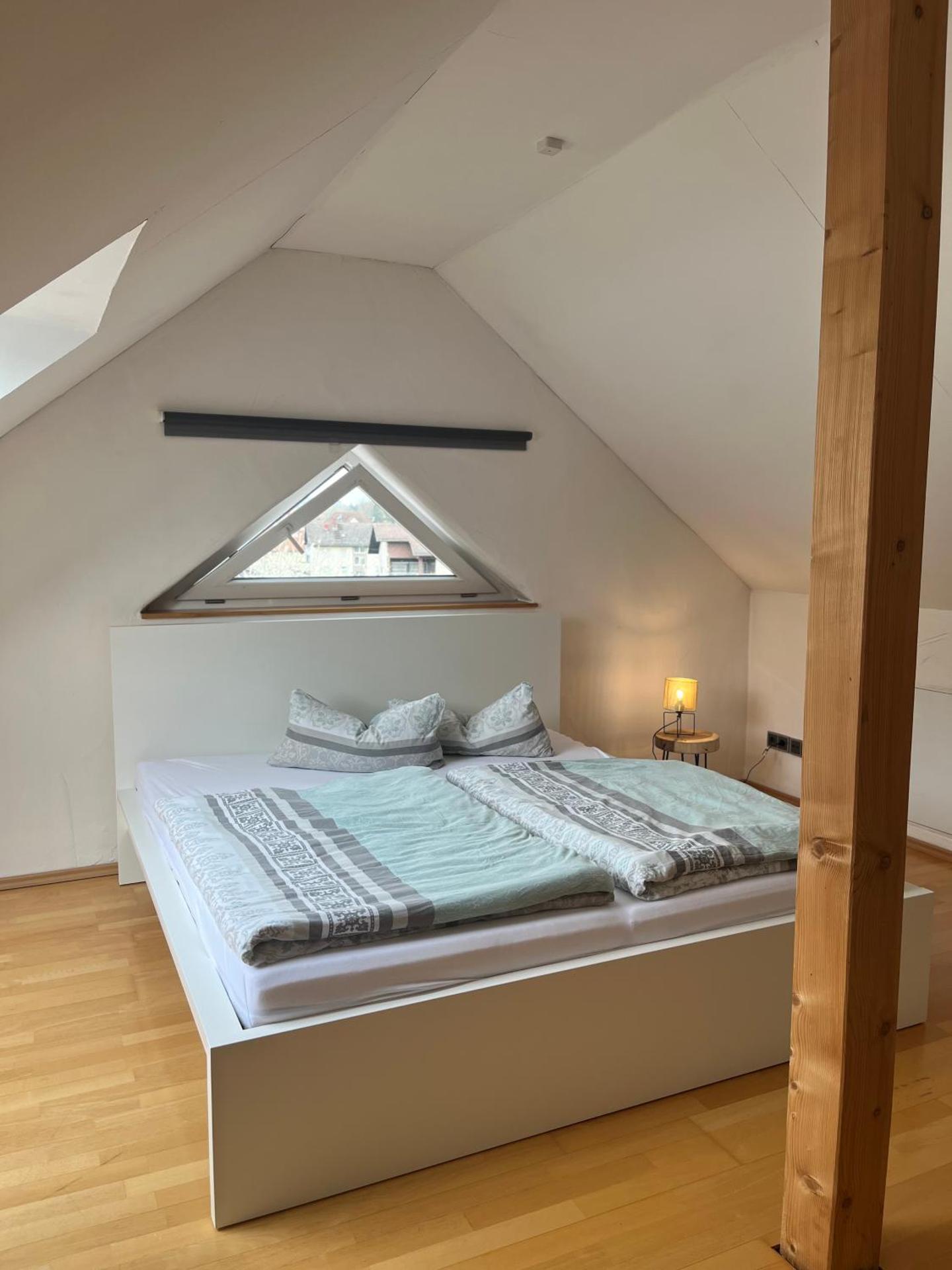 Schicke helle Galeriewohnung