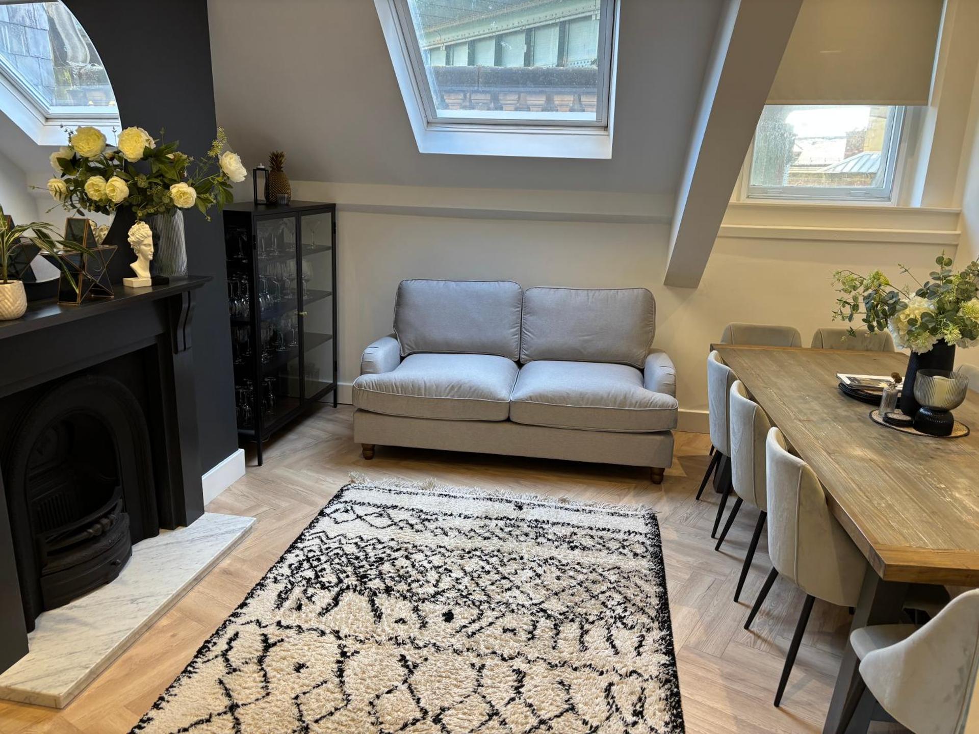 Princes Wharf, Stylish 2 Bed City Centre Apartment