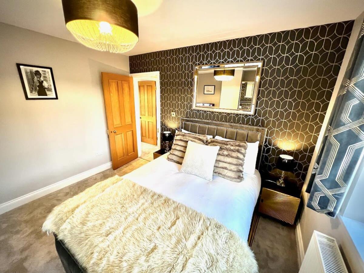 Honey Hill Cottage - 4 Bedroom Detached House