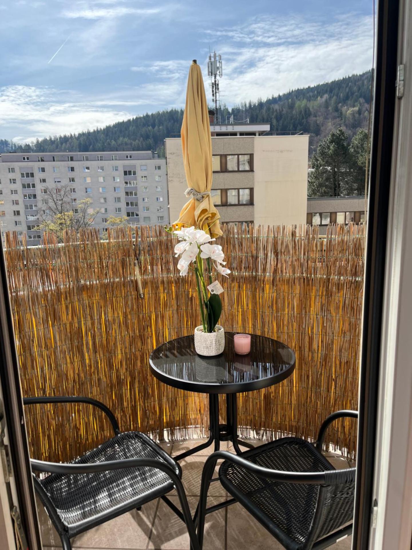 Bergblick Balkon Bruck an der Mur