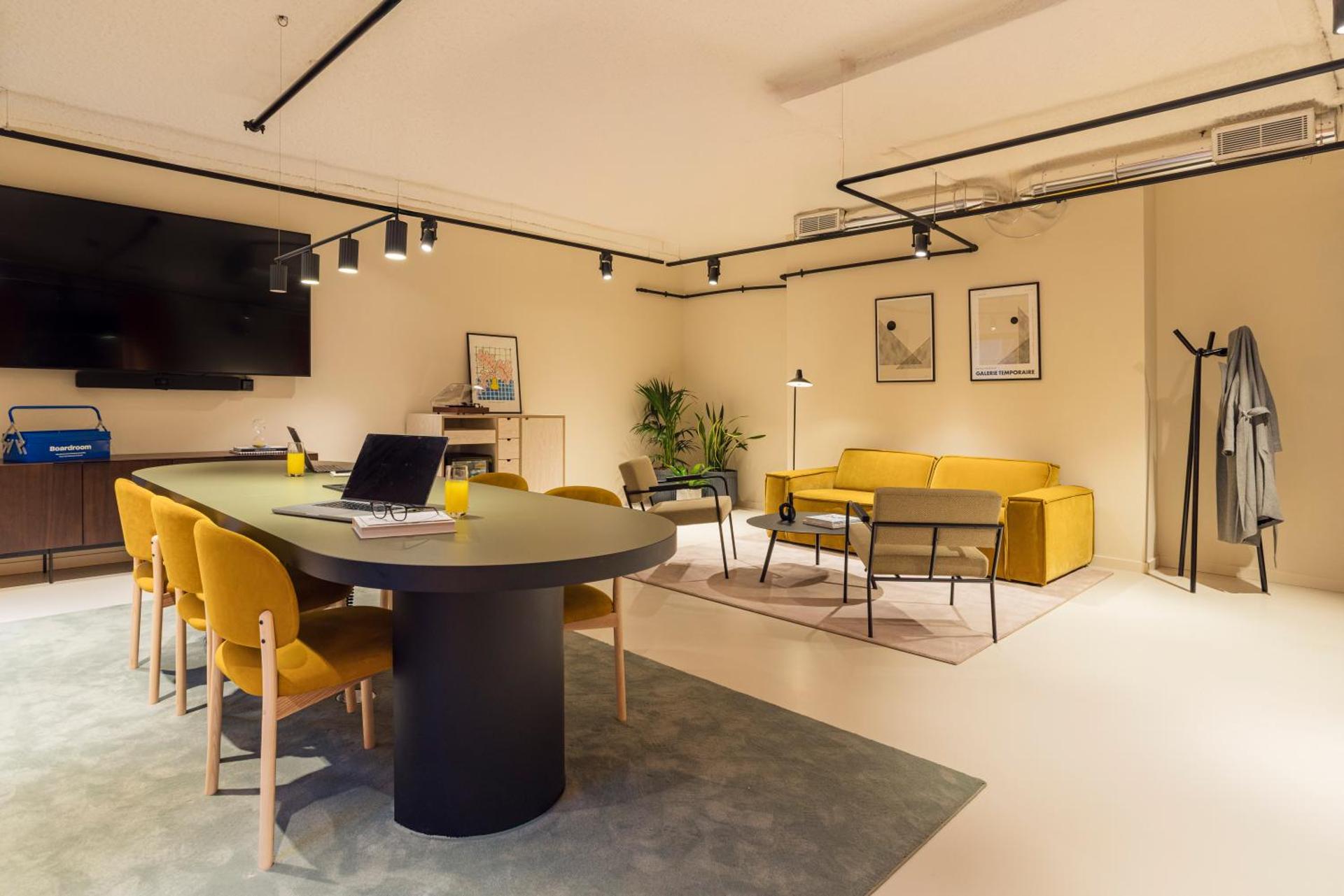 Meeting/conference room