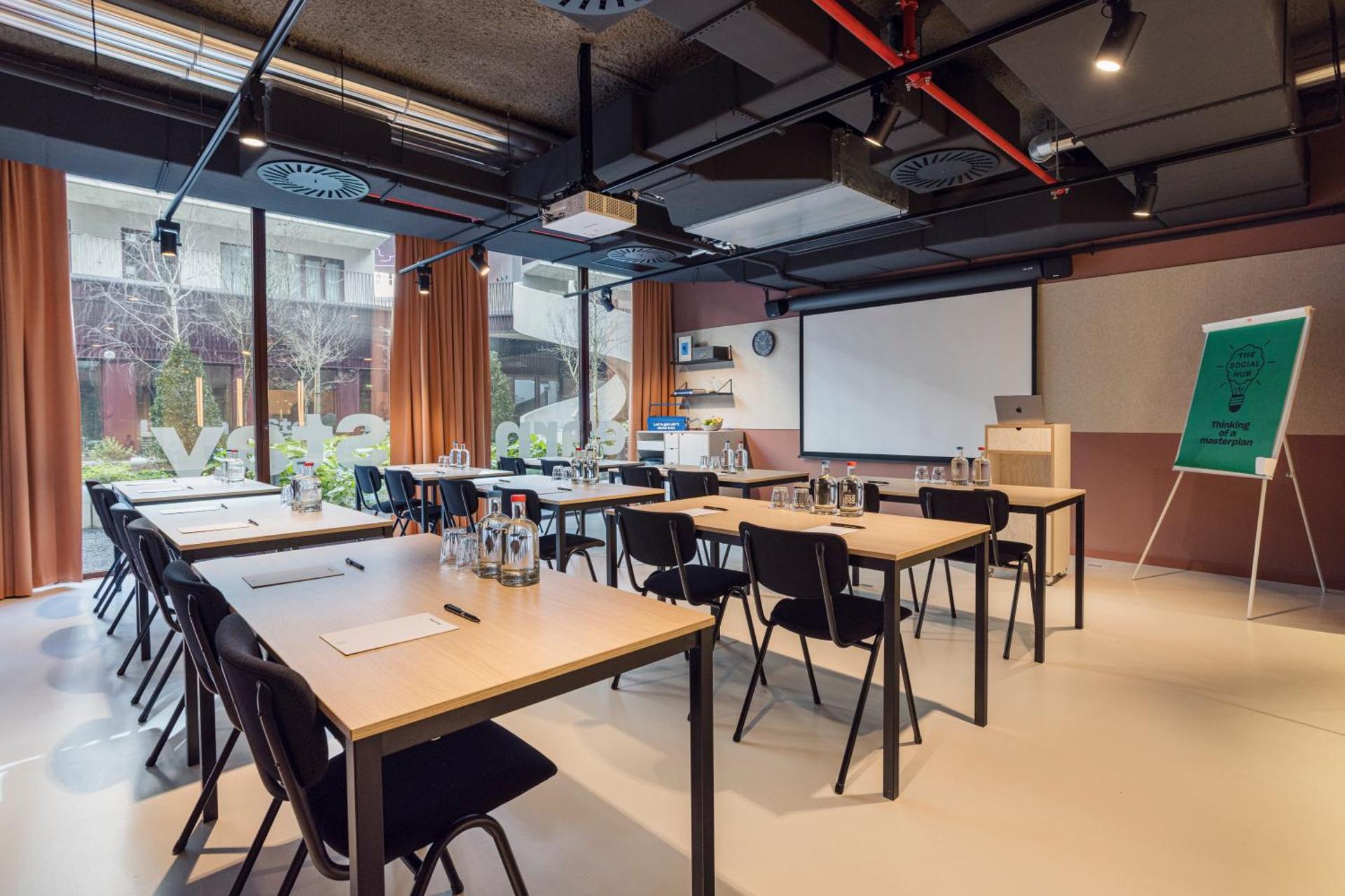 Meeting/conference room