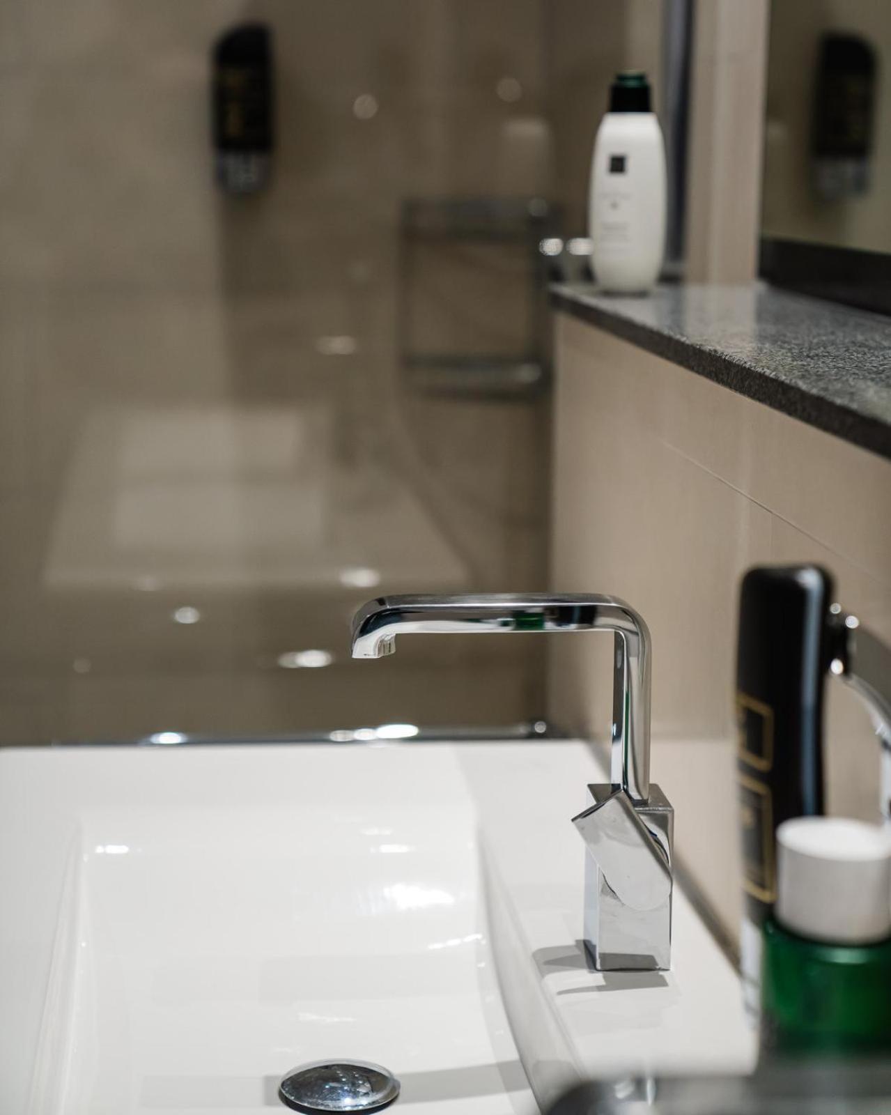 K&T Estates Resort & Spa, Frankfurt