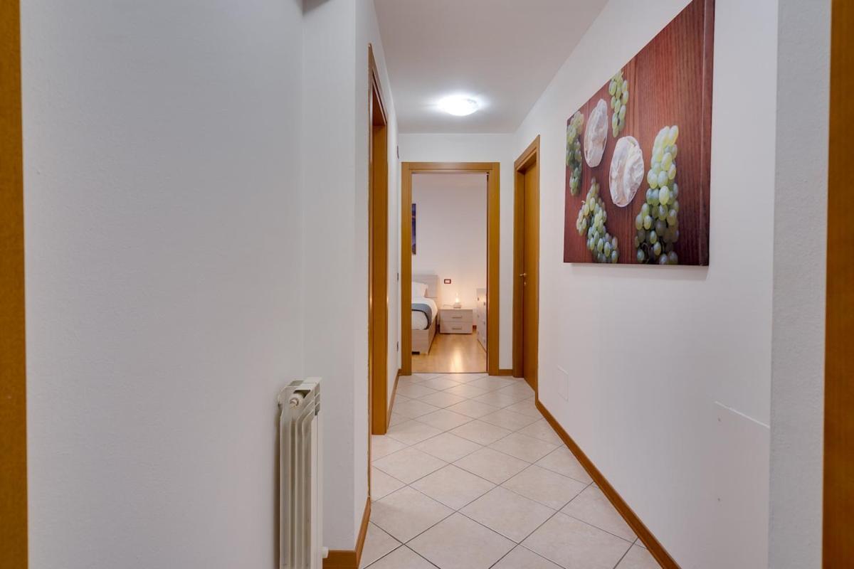 Centro Cormons - 3 Camere Letto & Balcone Privato