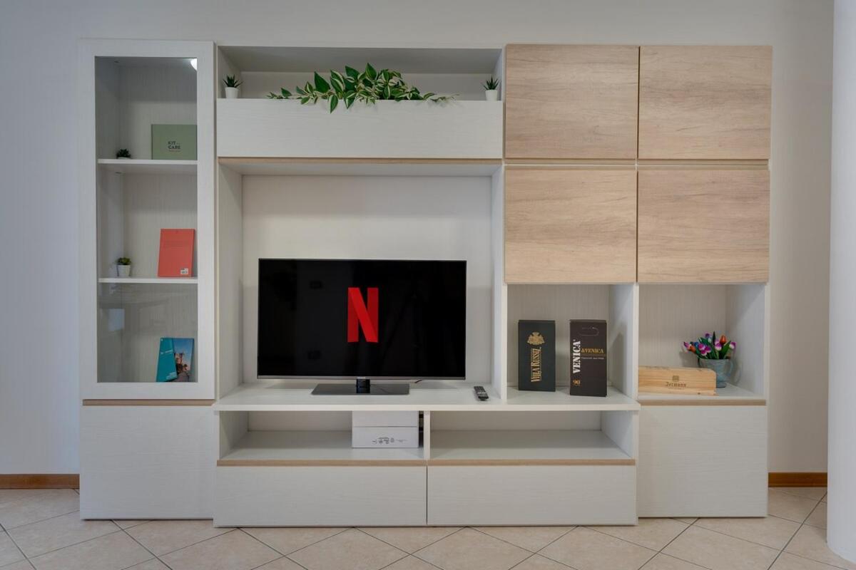 Centro Cormons - 3 Camere Letto & Balcone Privato