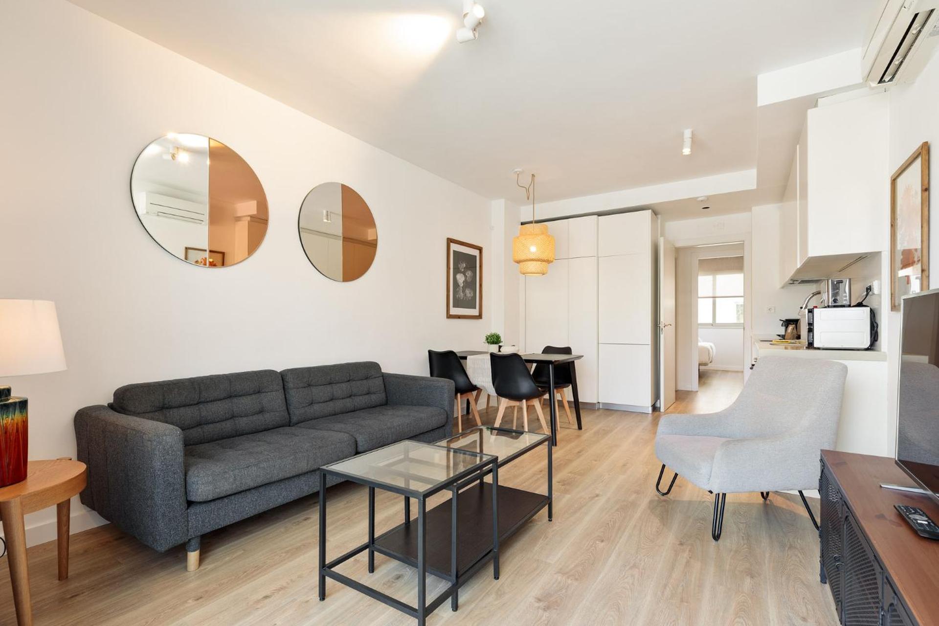 Communal lounge/ TV room