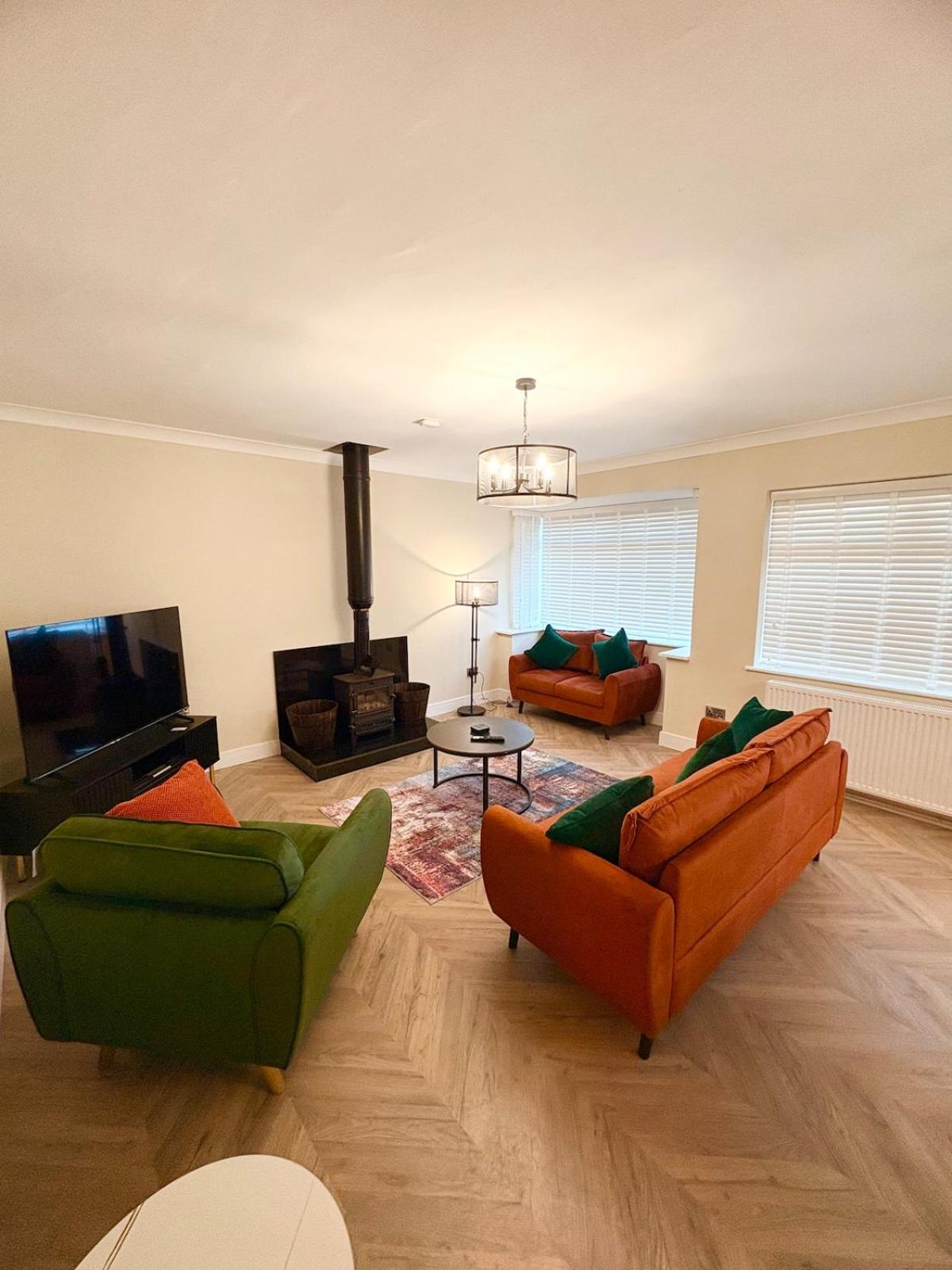 Communal lounge/ TV room