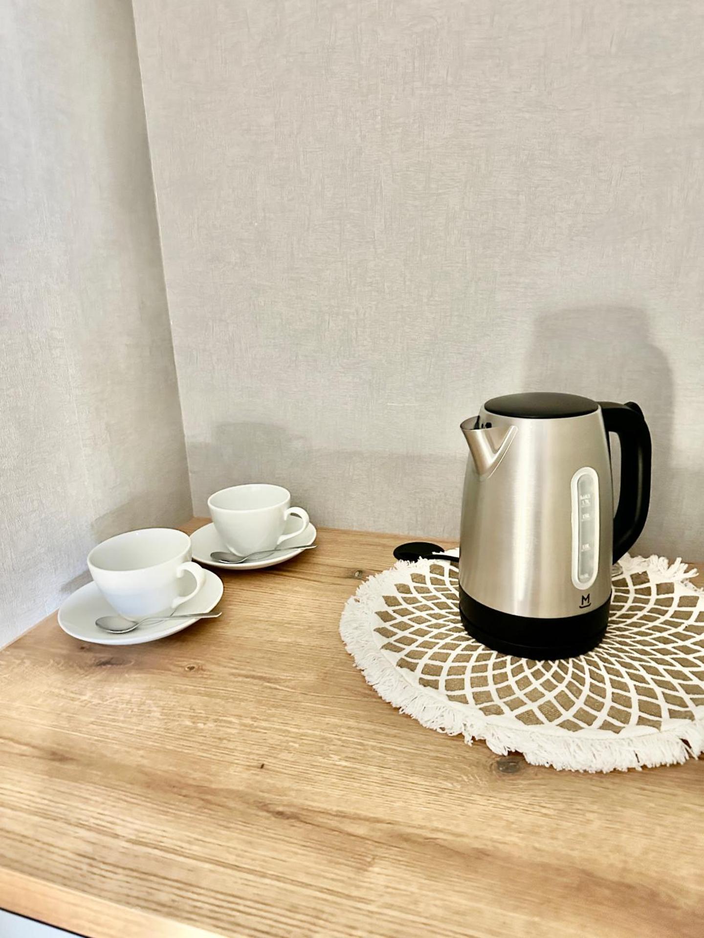 Poziom 4 - Prywatny prysznic, wspólne WC