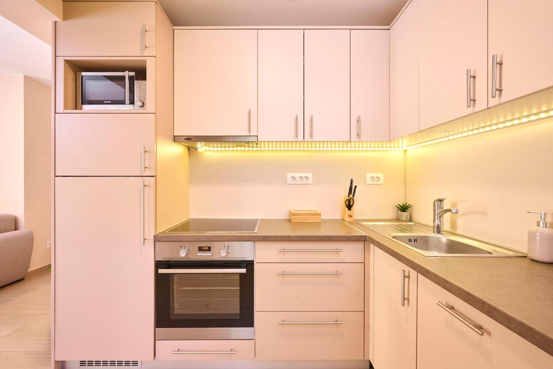 Kitchen or kitchenette